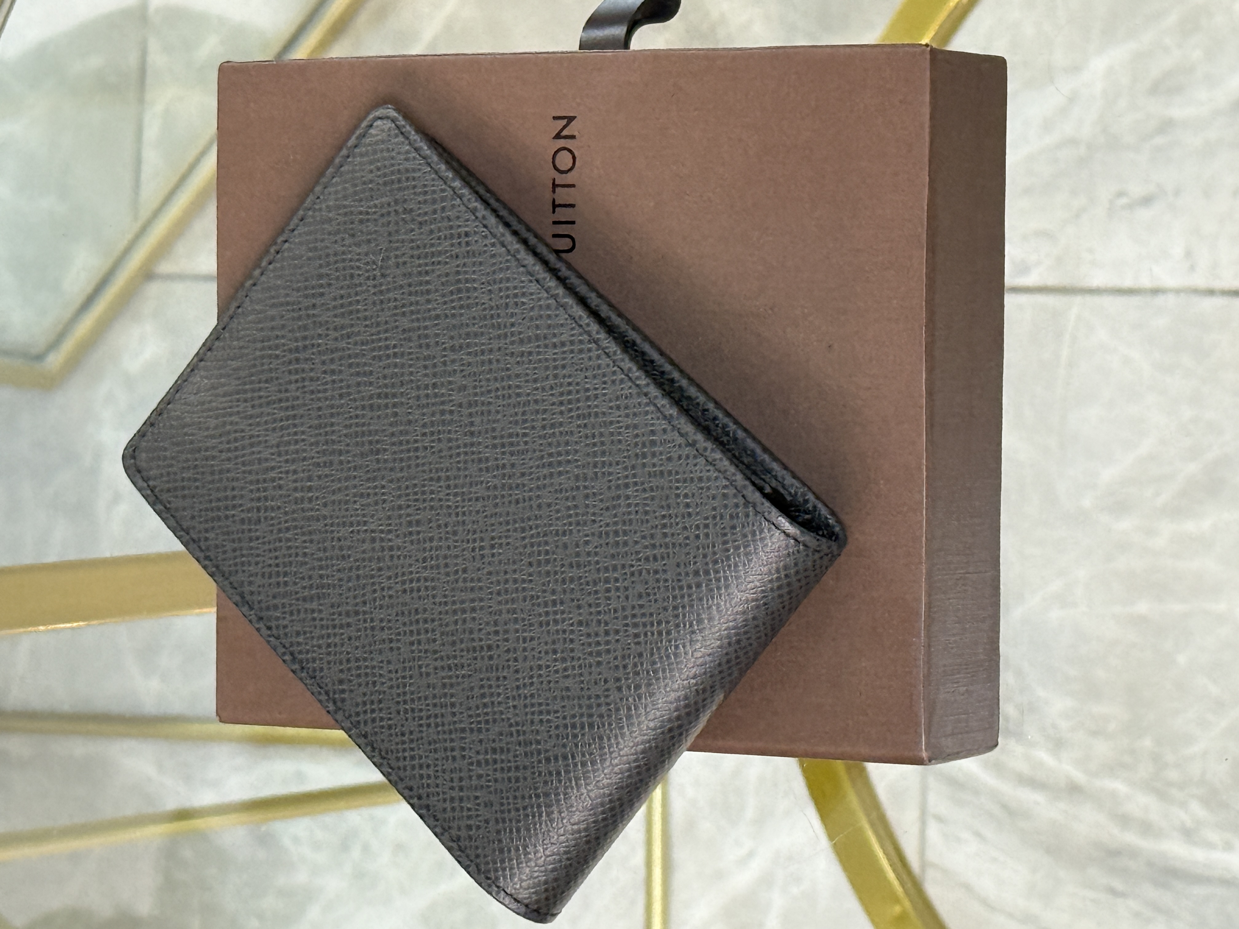 LOUIS VUITTON BILLETERA SIN USO