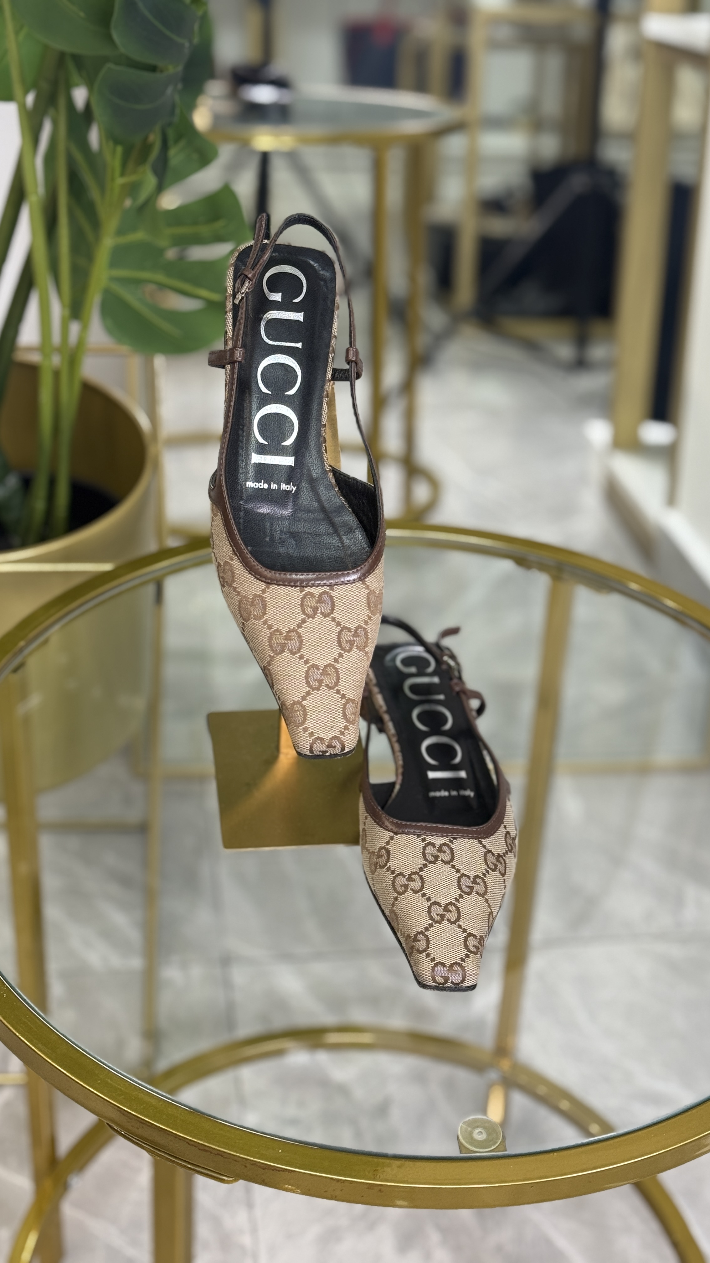 Gucci flat sling back Talla 35.5