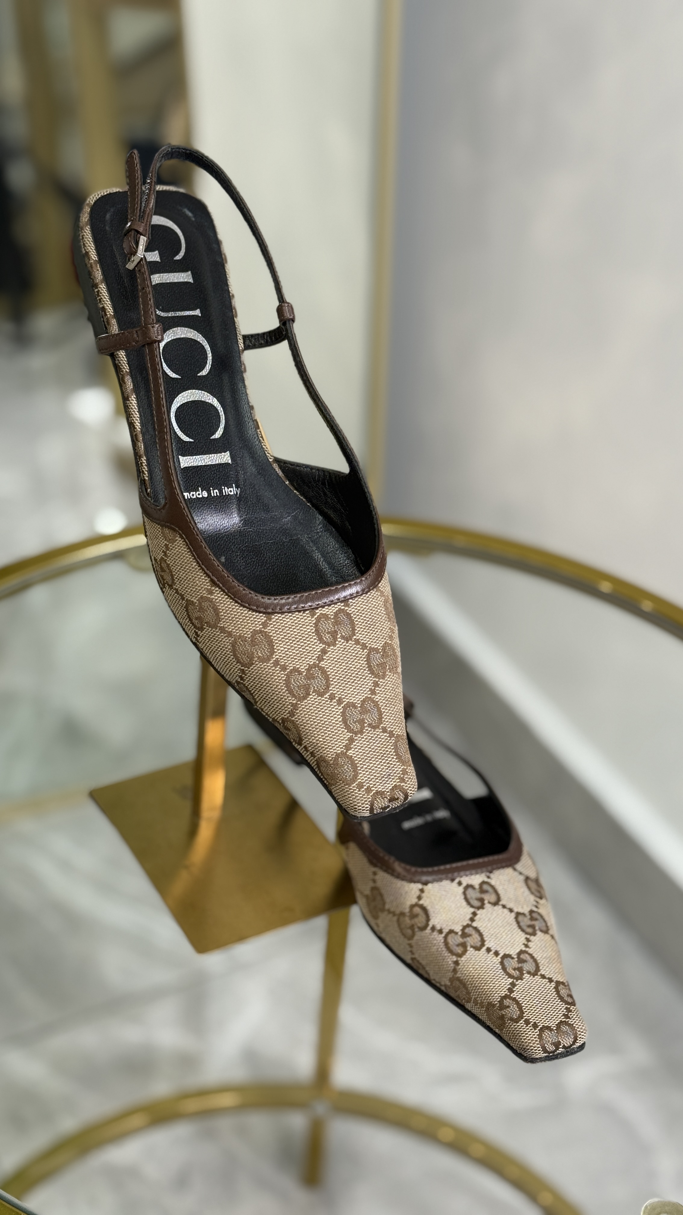Gucci flat sling back Talla 35.5