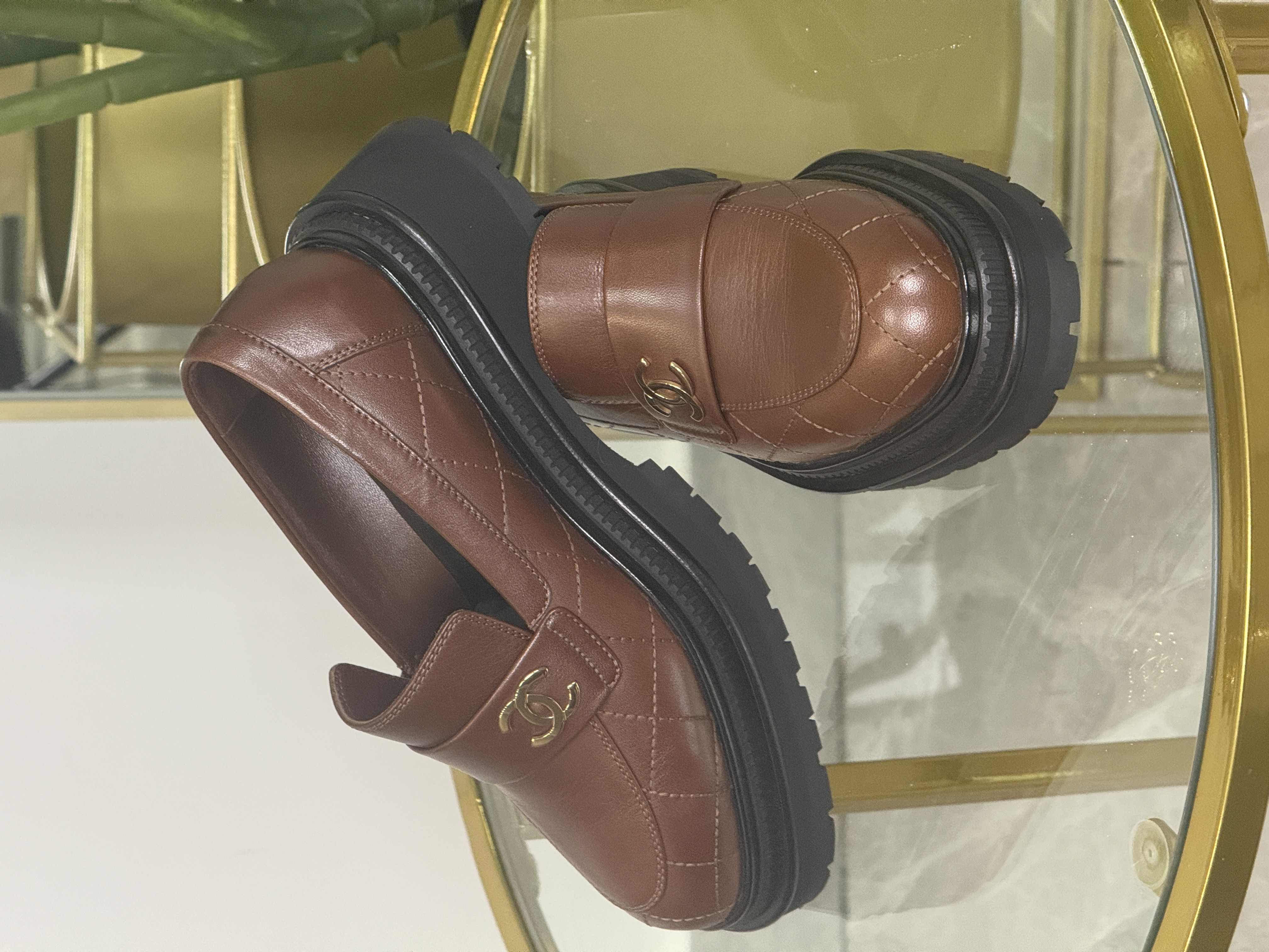 Chanel Loafers Talla 36 (5/5.5) 