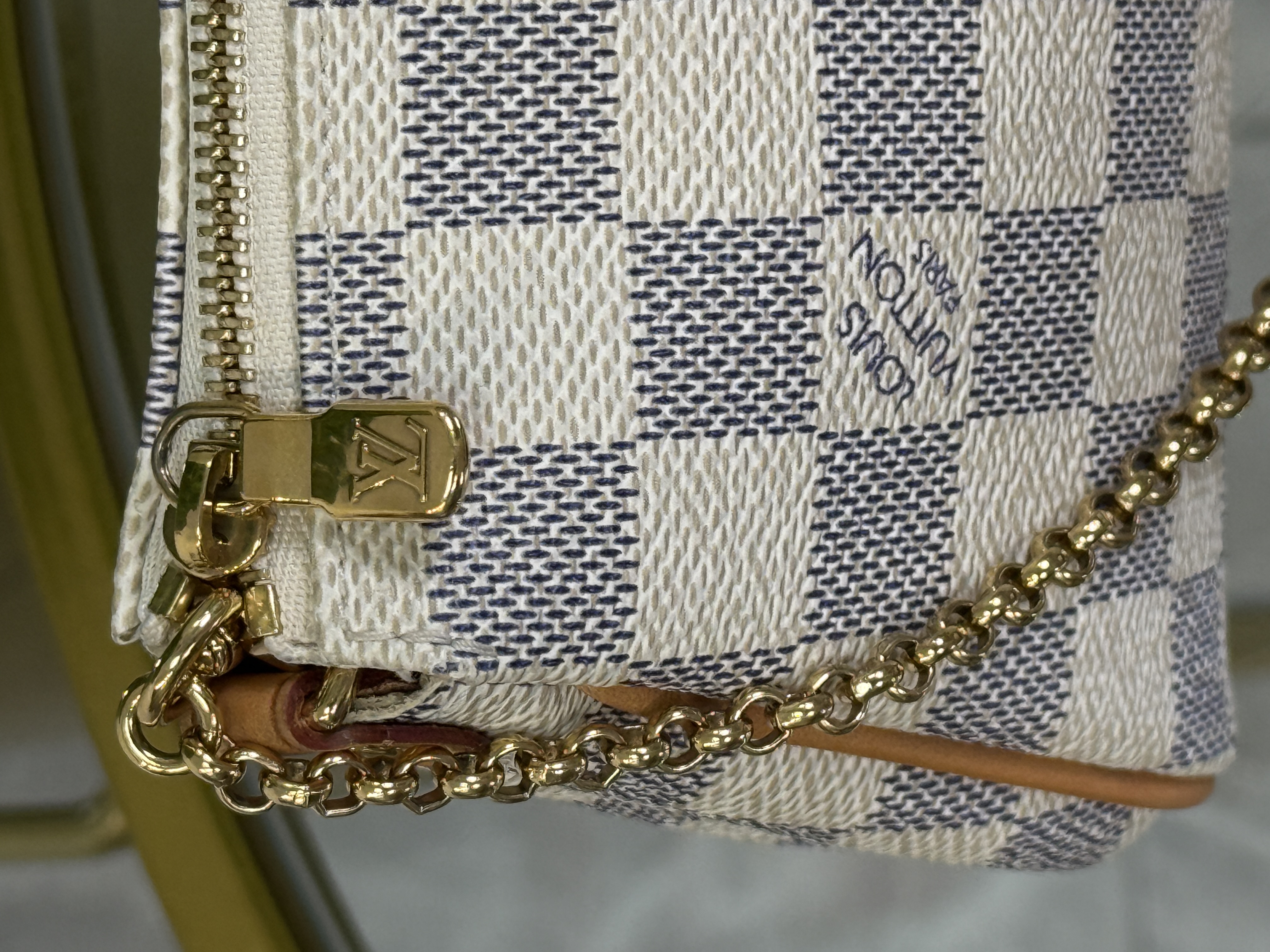 Louis Vuitton Eva 