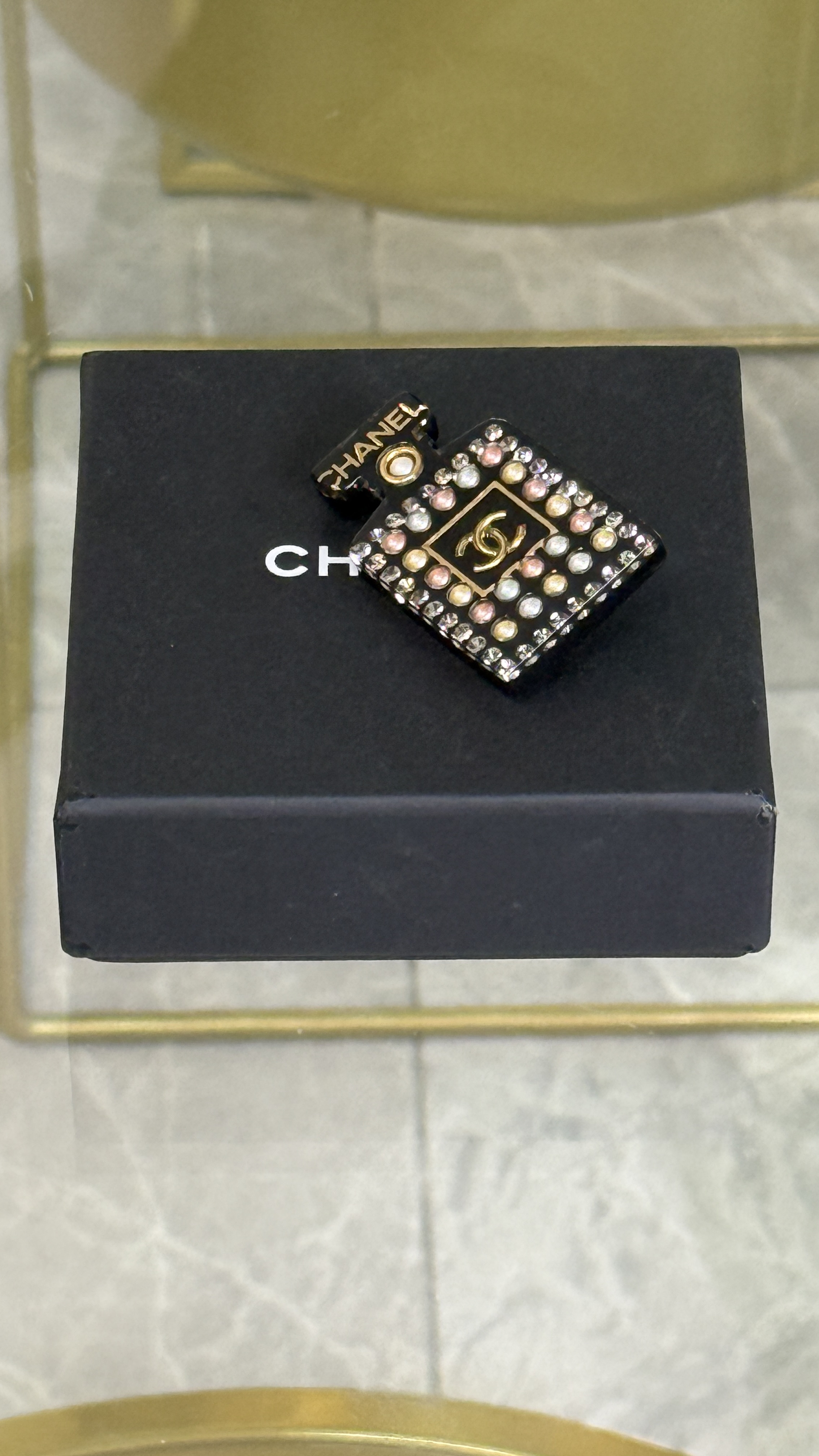 Chanel Broche 