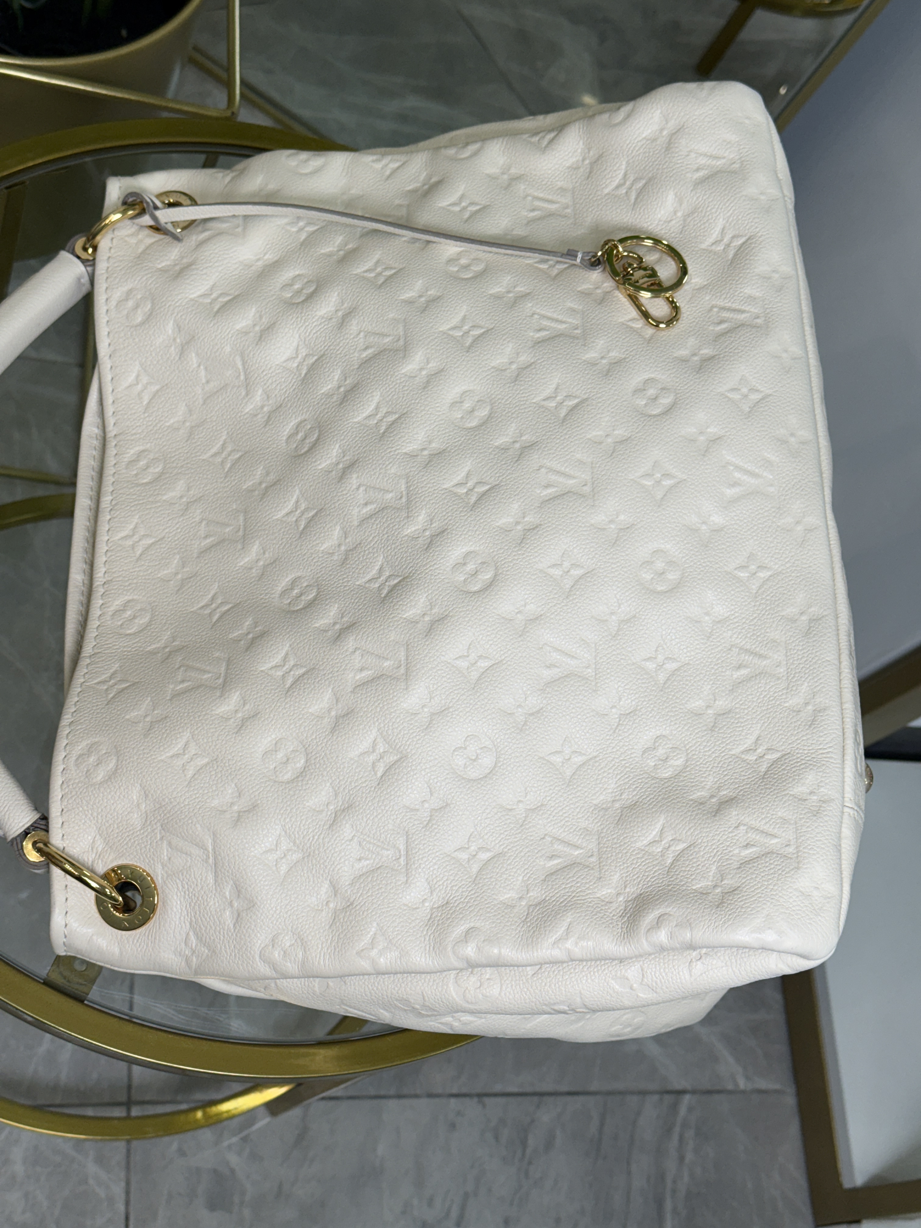 Louis Vuitton Artsy