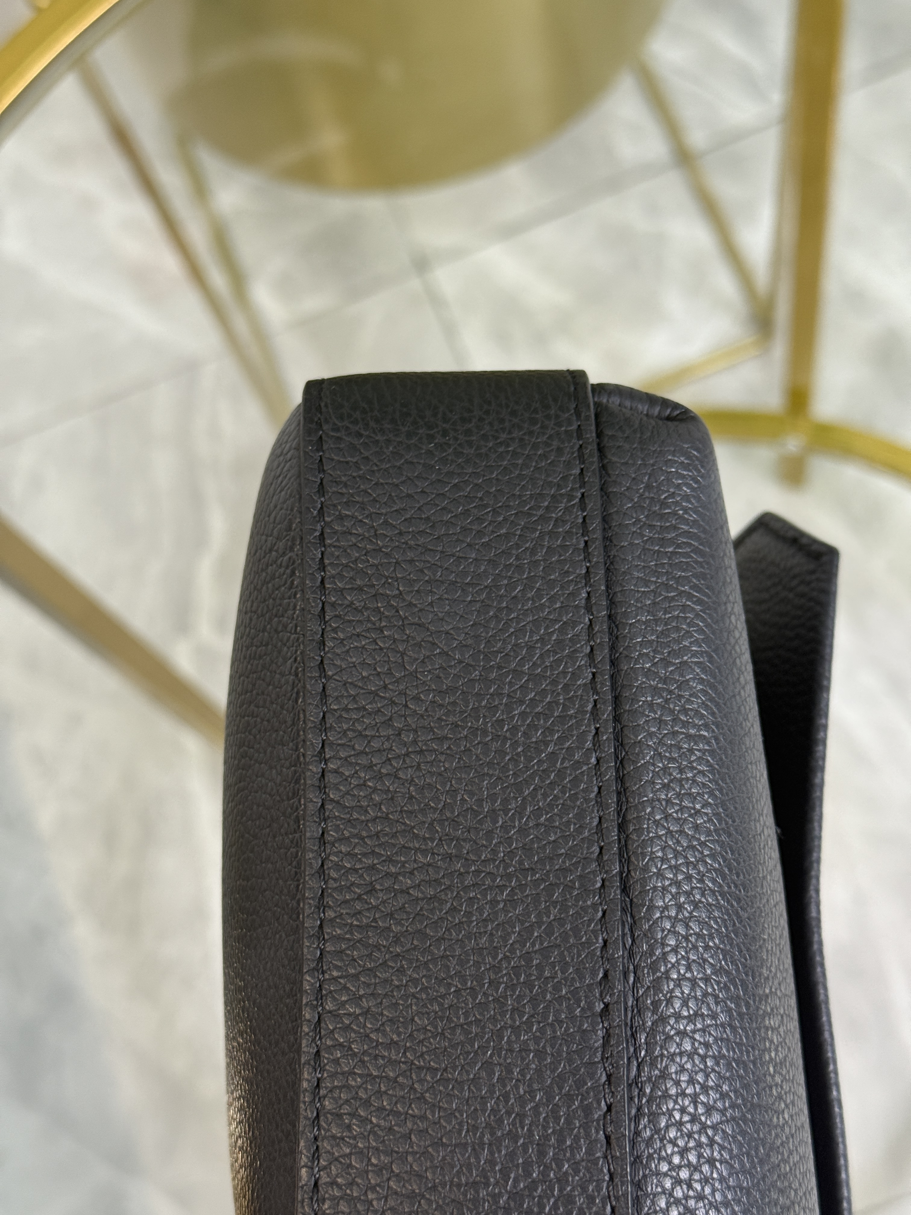 Louis Vuitton crossbody men 