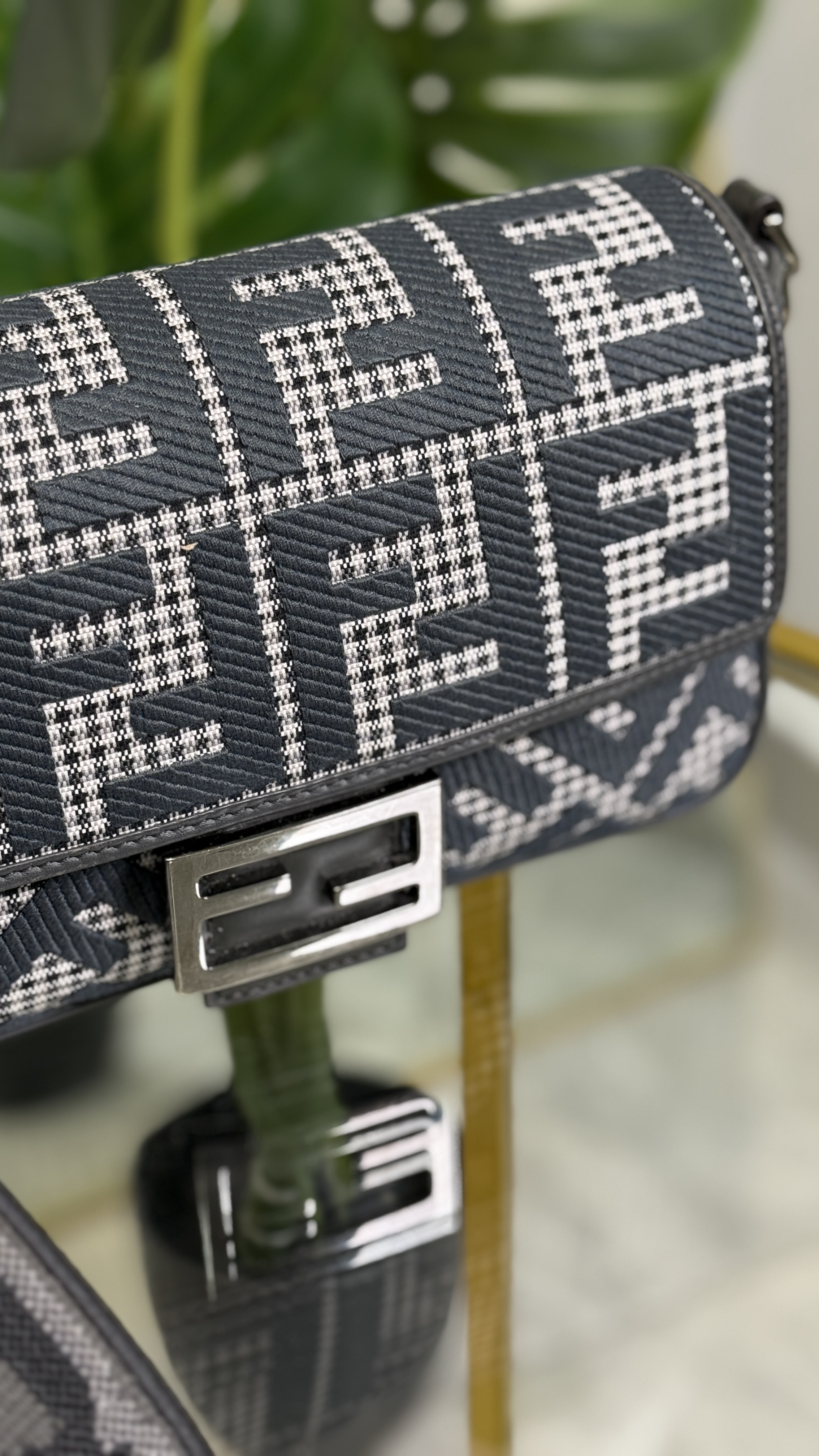 Fendi Baguette