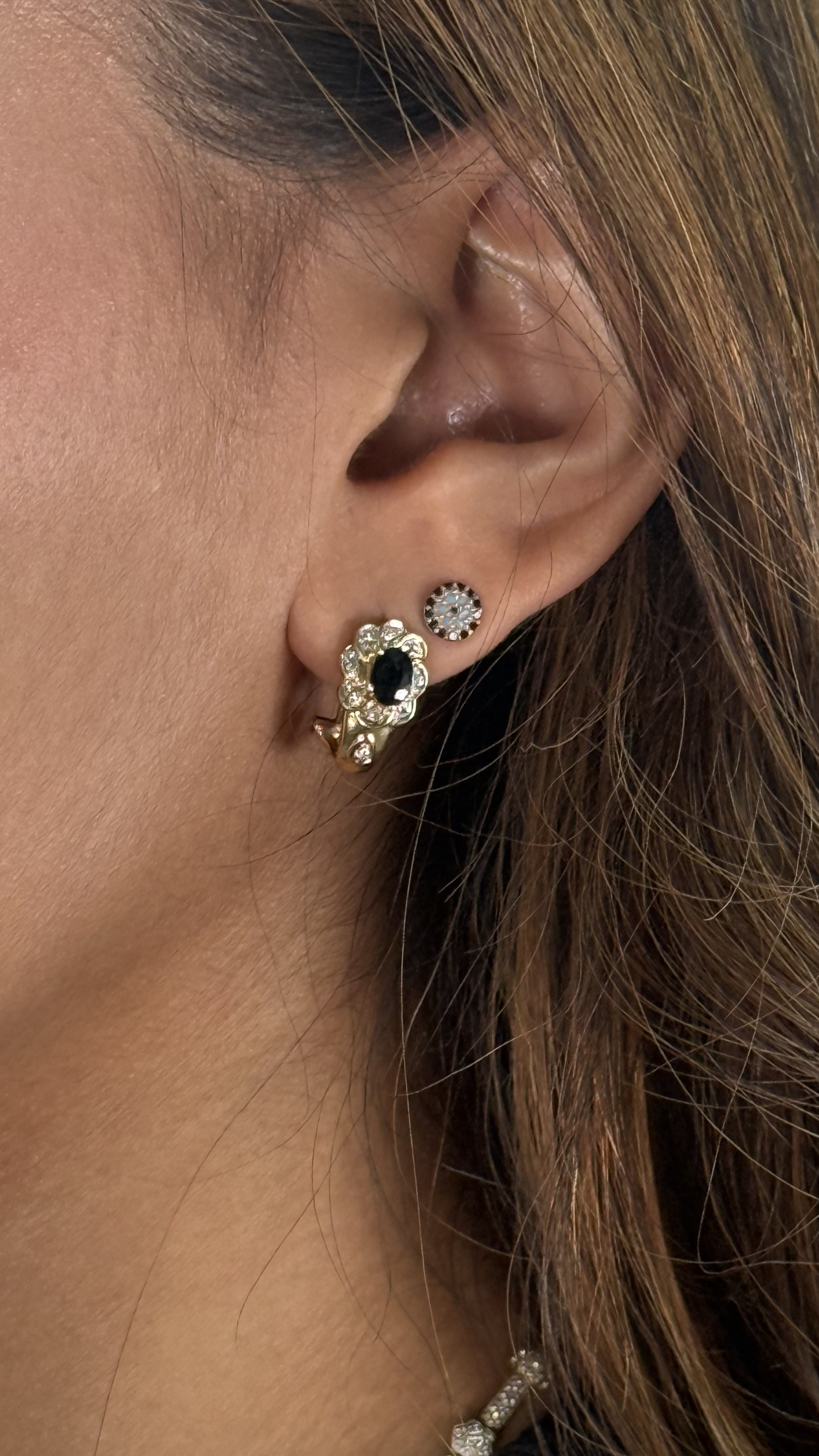 Pendientes de oro 14kt con diamantes y zafiros