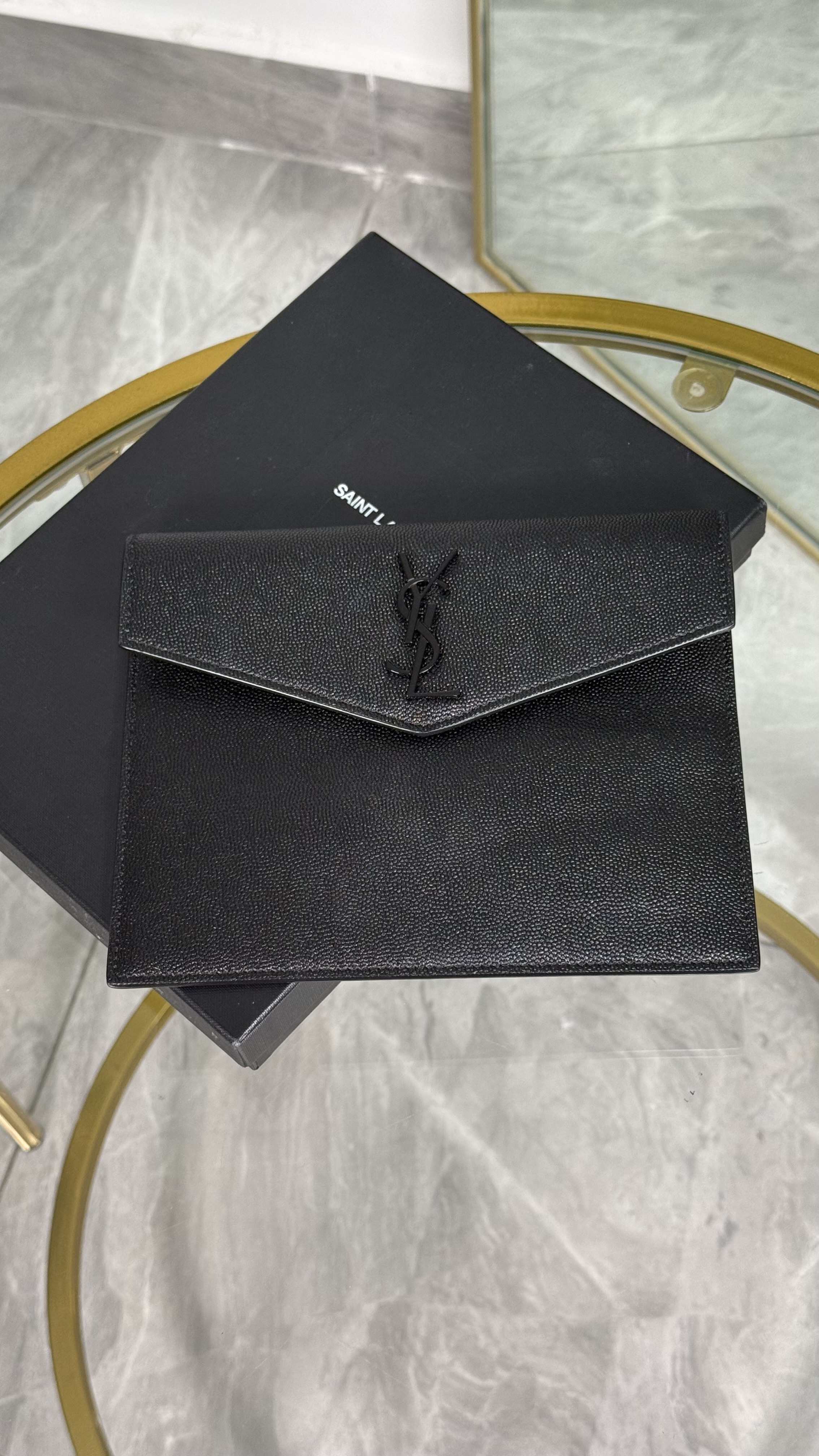Saint Laurent Pouch