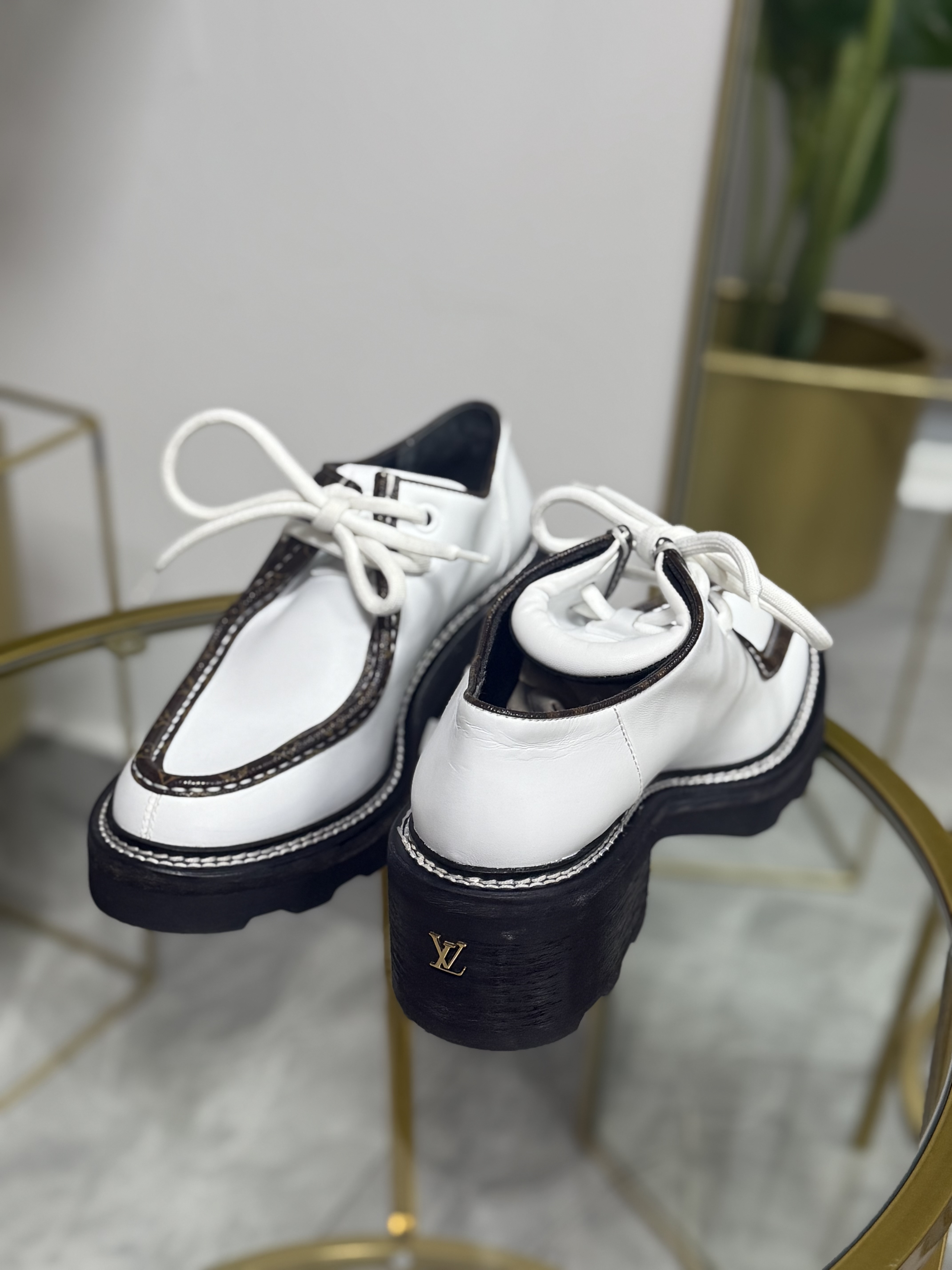 Louis Vuitton blancos Talla 39 