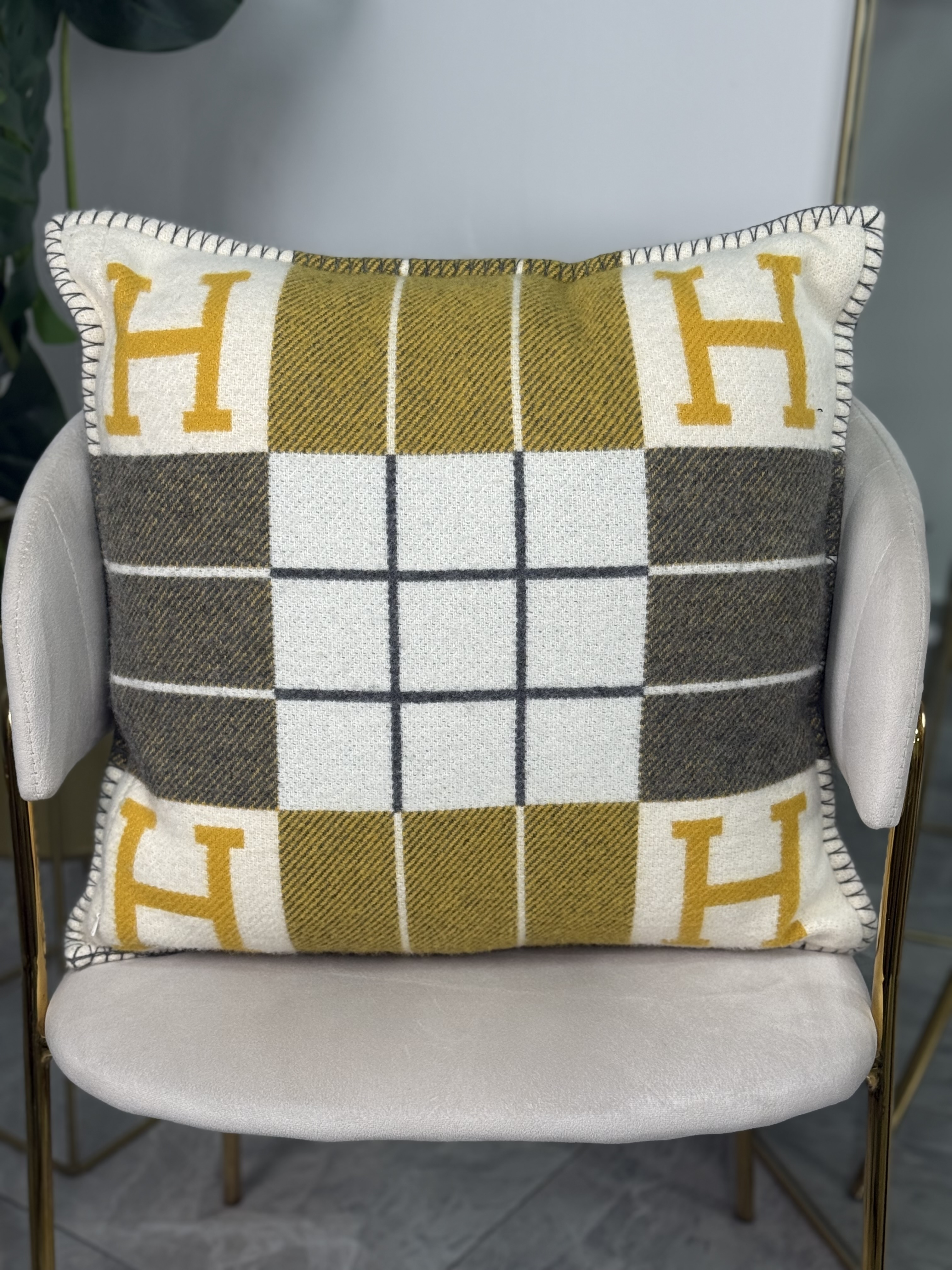 Hermes Throw Pillow (cojín)