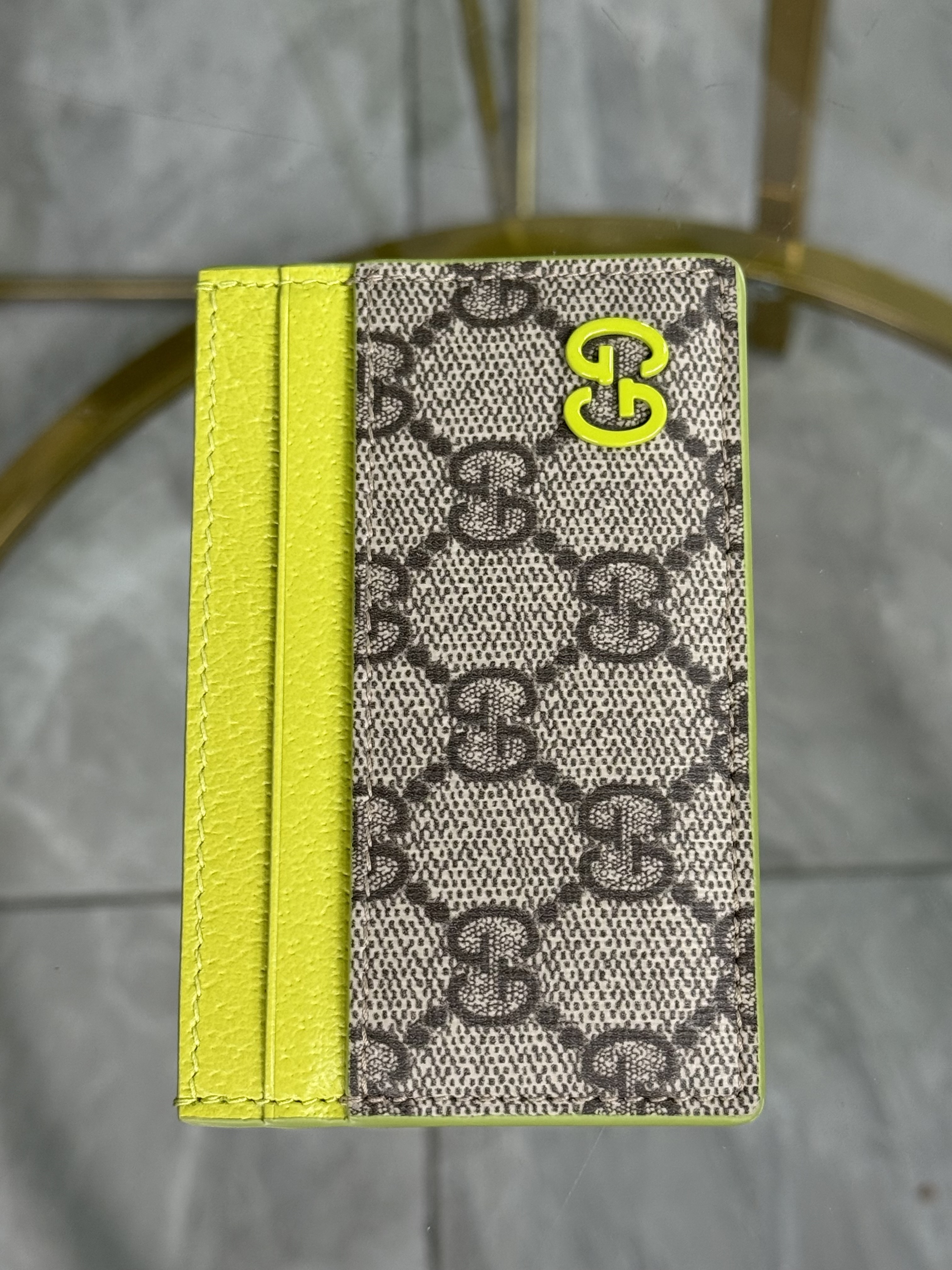 Gucci Tarjetero Sin uso