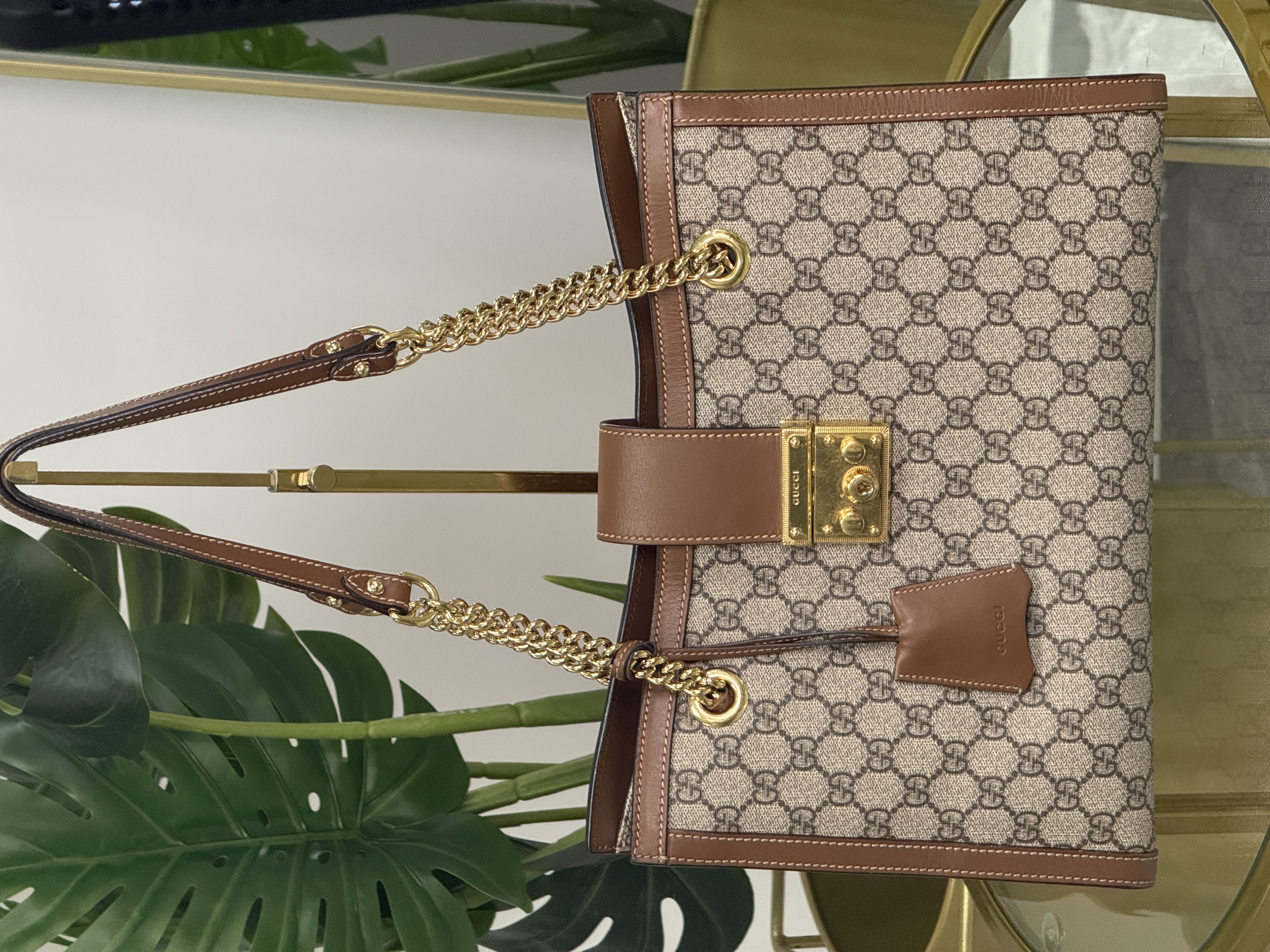 Gucci Padlock Tote Mediano 