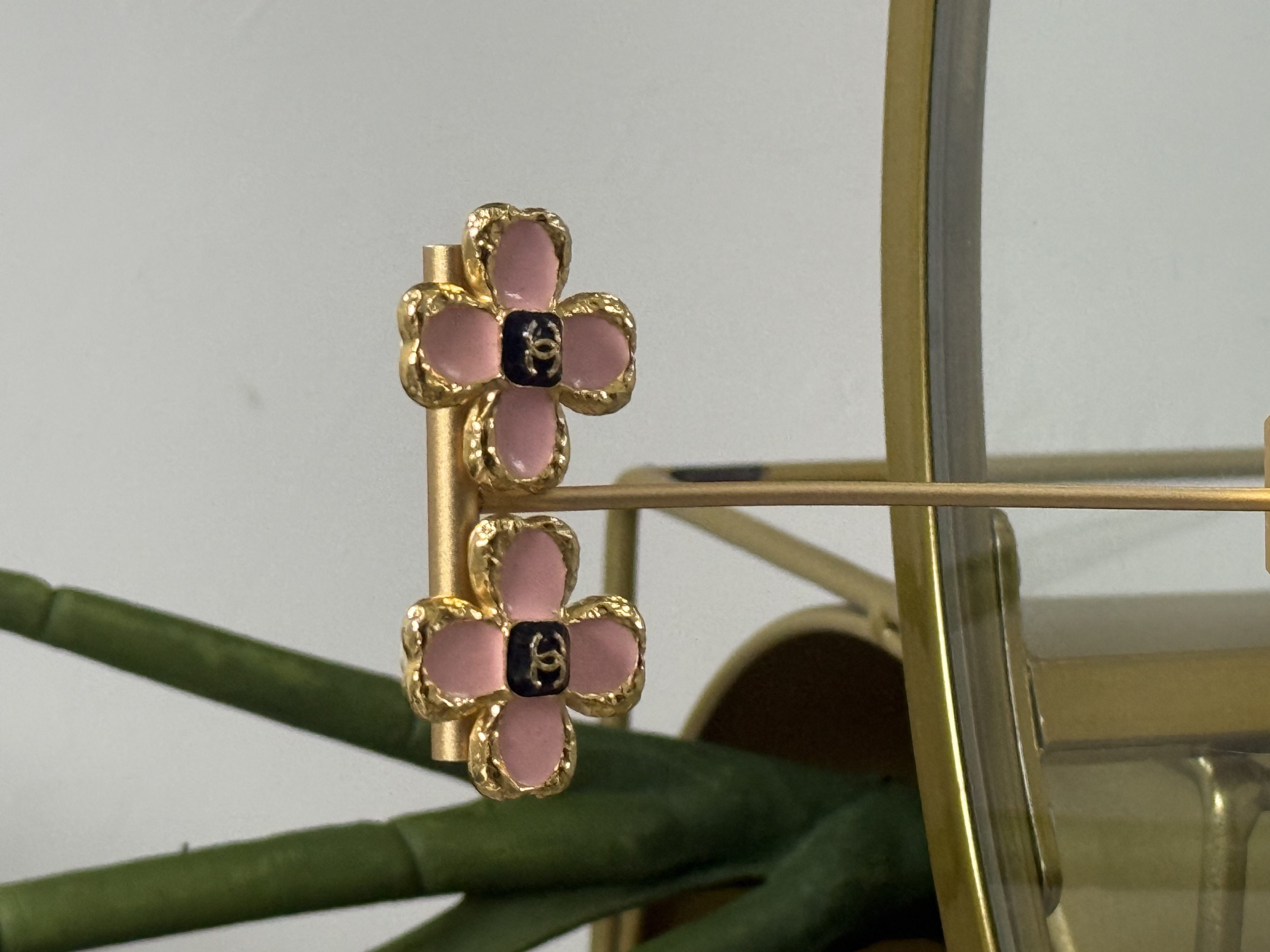 Chanel Aretes de Flor