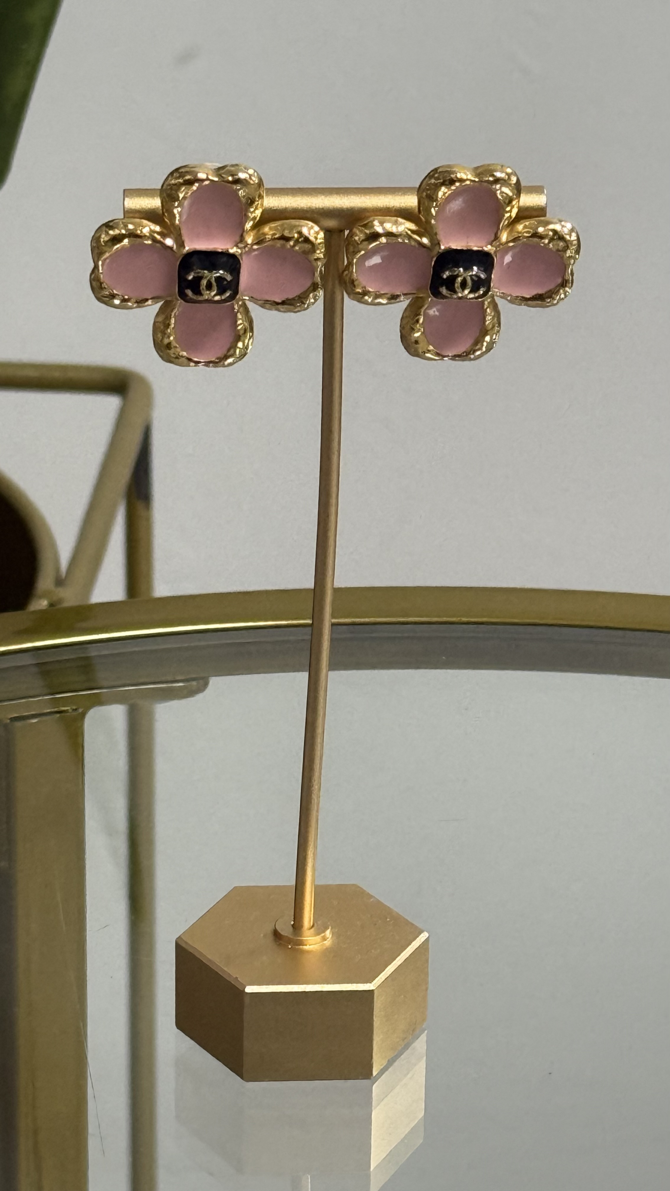 Chanel Aretes de Flor