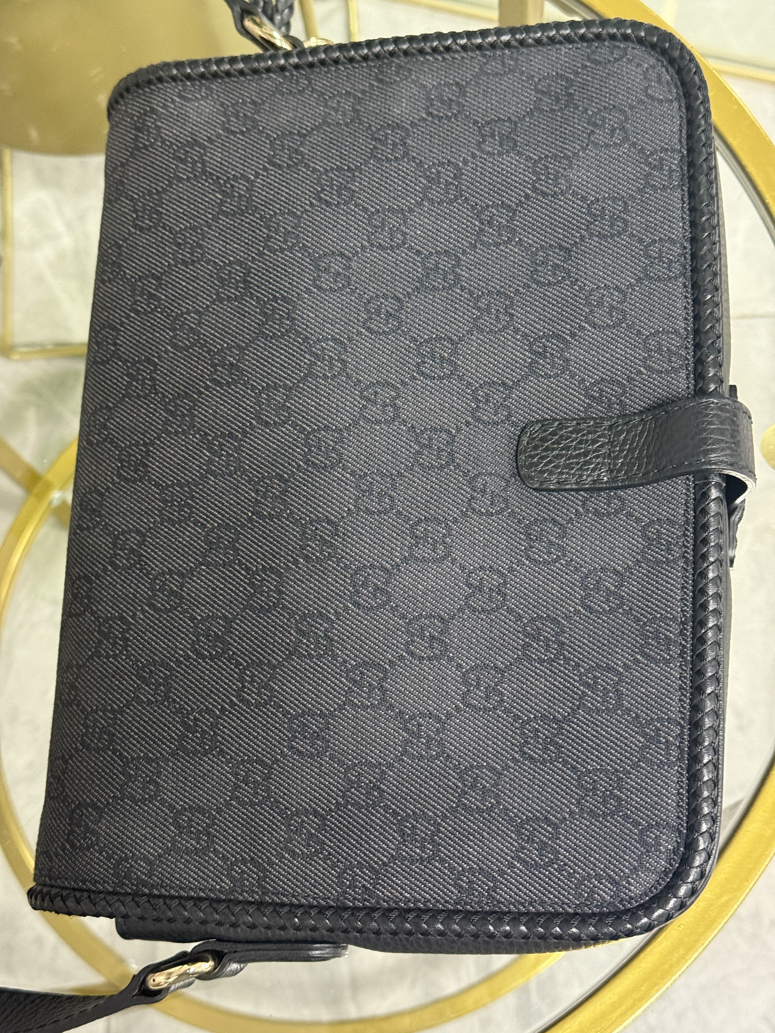 Gucci Messenger 