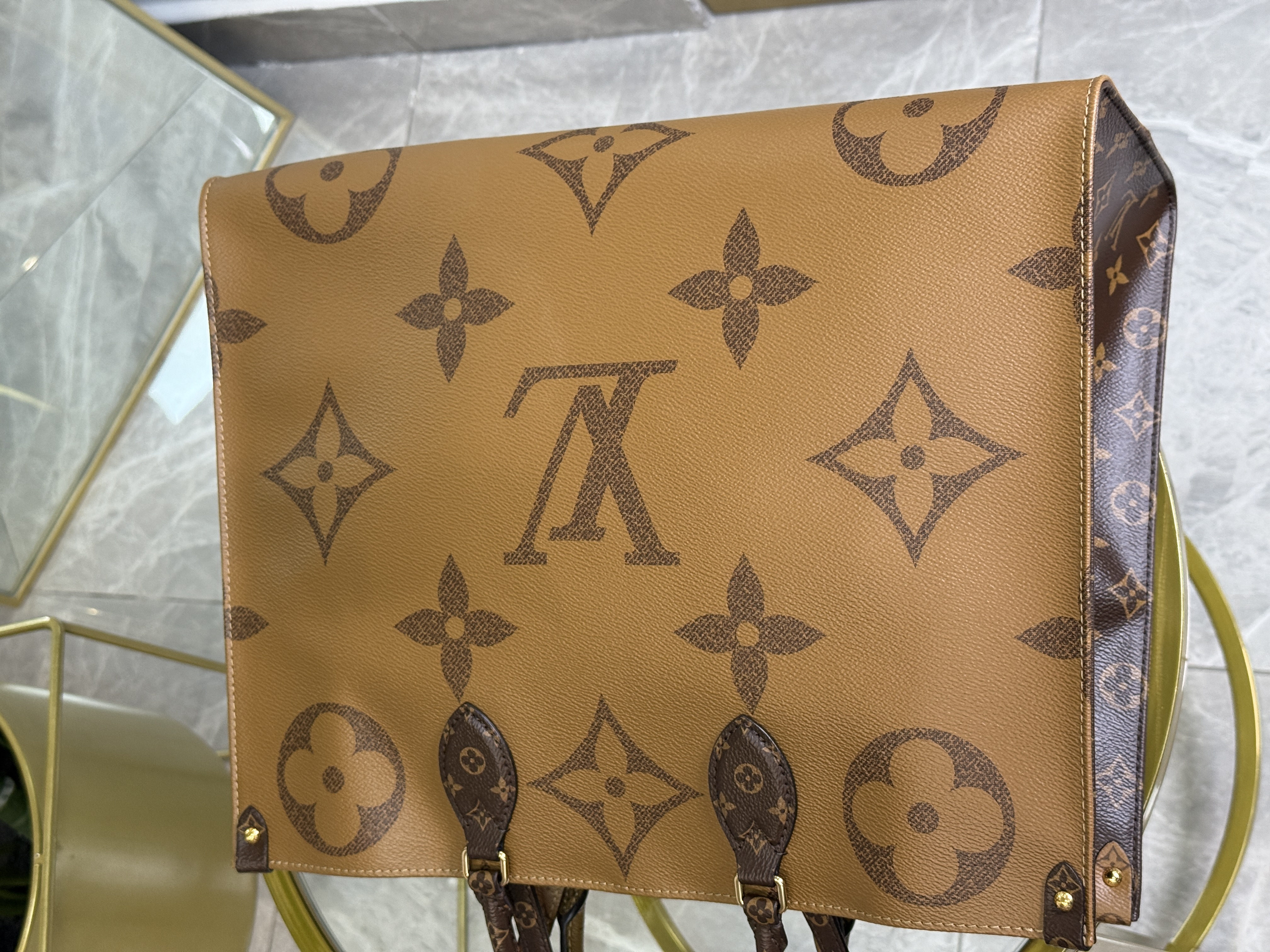 Louis Vuitton On The Go GM