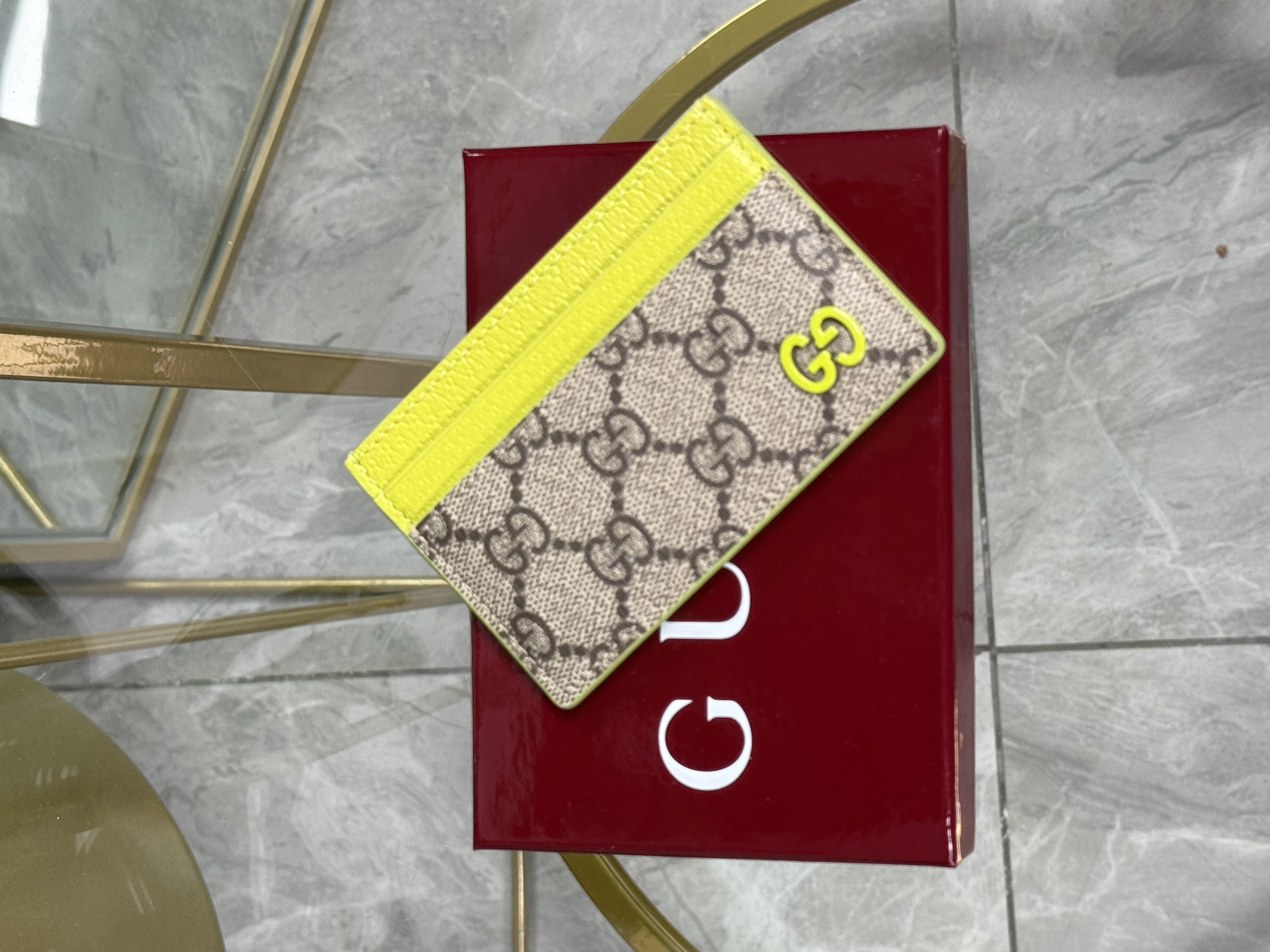 Gucci Tarjetero Sin uso