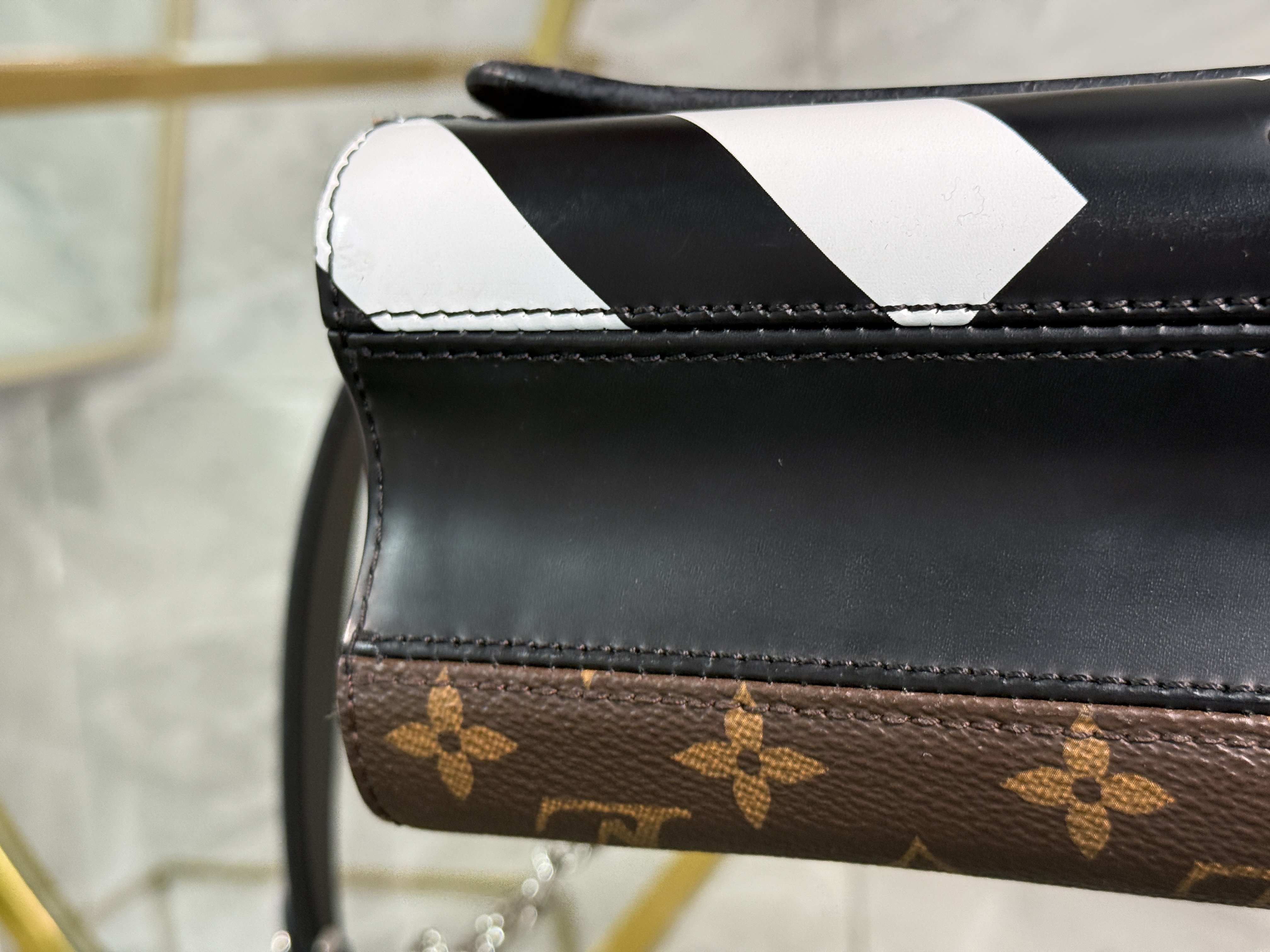 Louis Vuitton Twist Limited Edition 