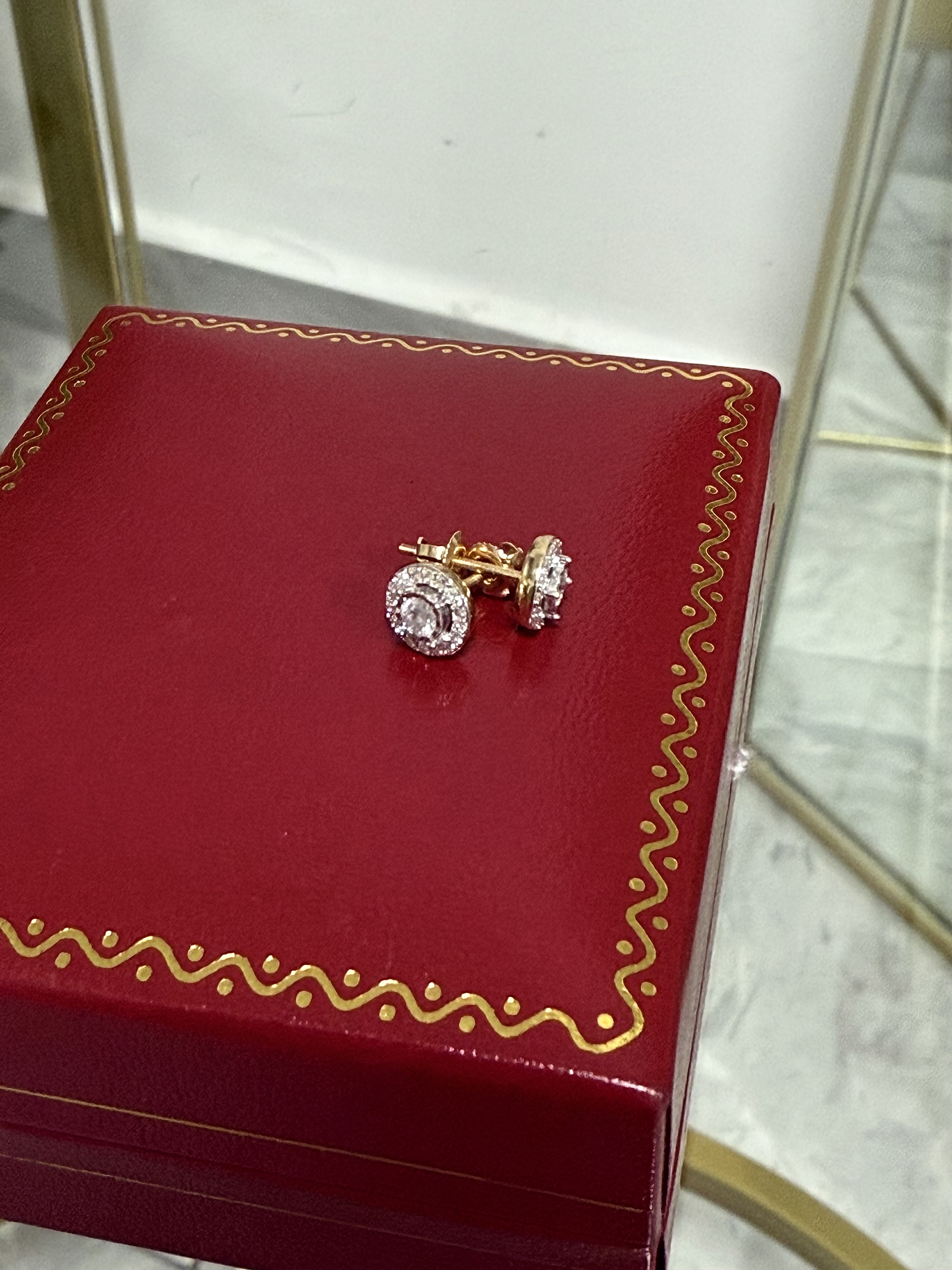 Aretes Oro Blanco 14kt y .40 Diamantes 