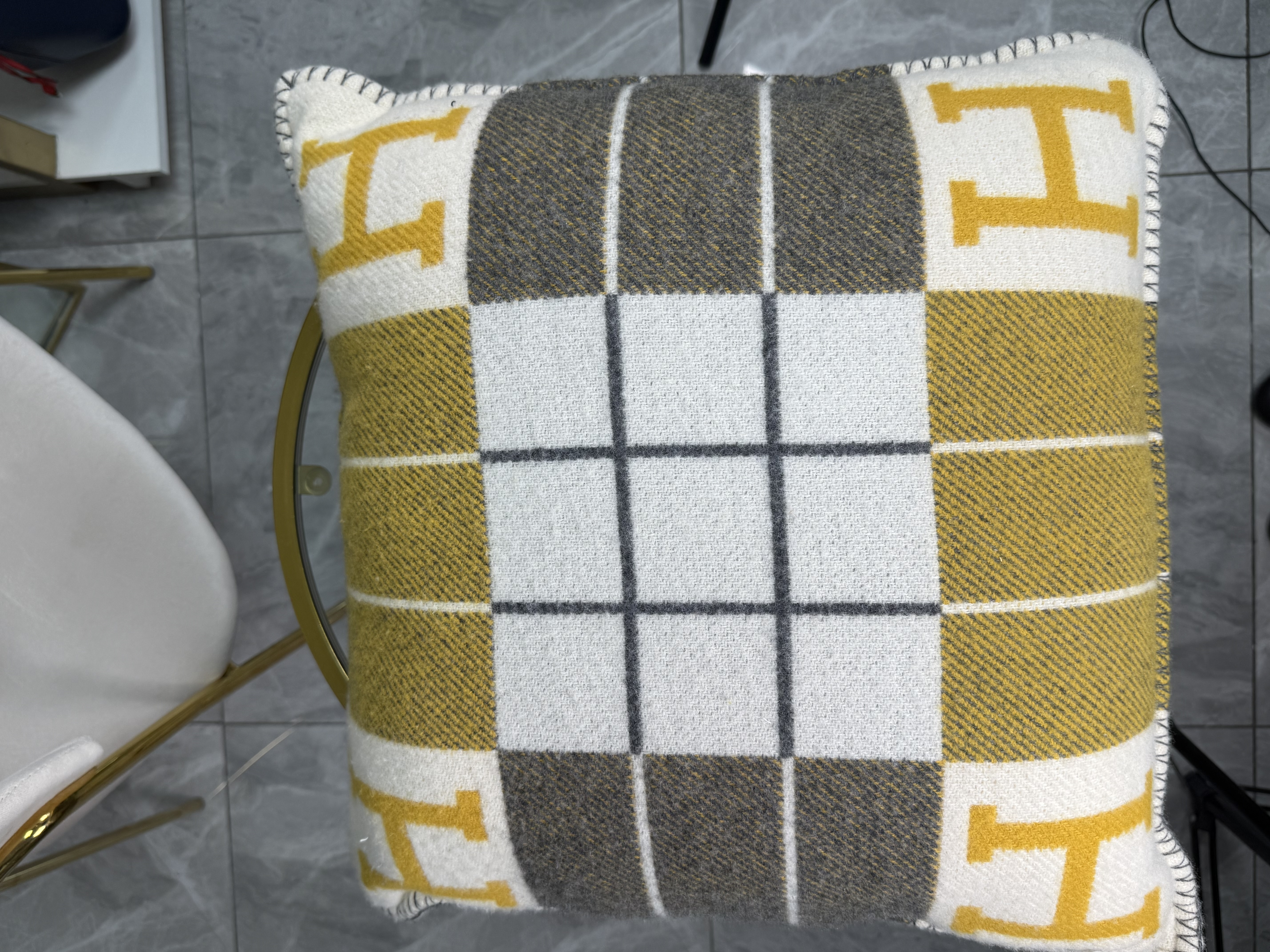 Hermes Throw Pillow (cojín)