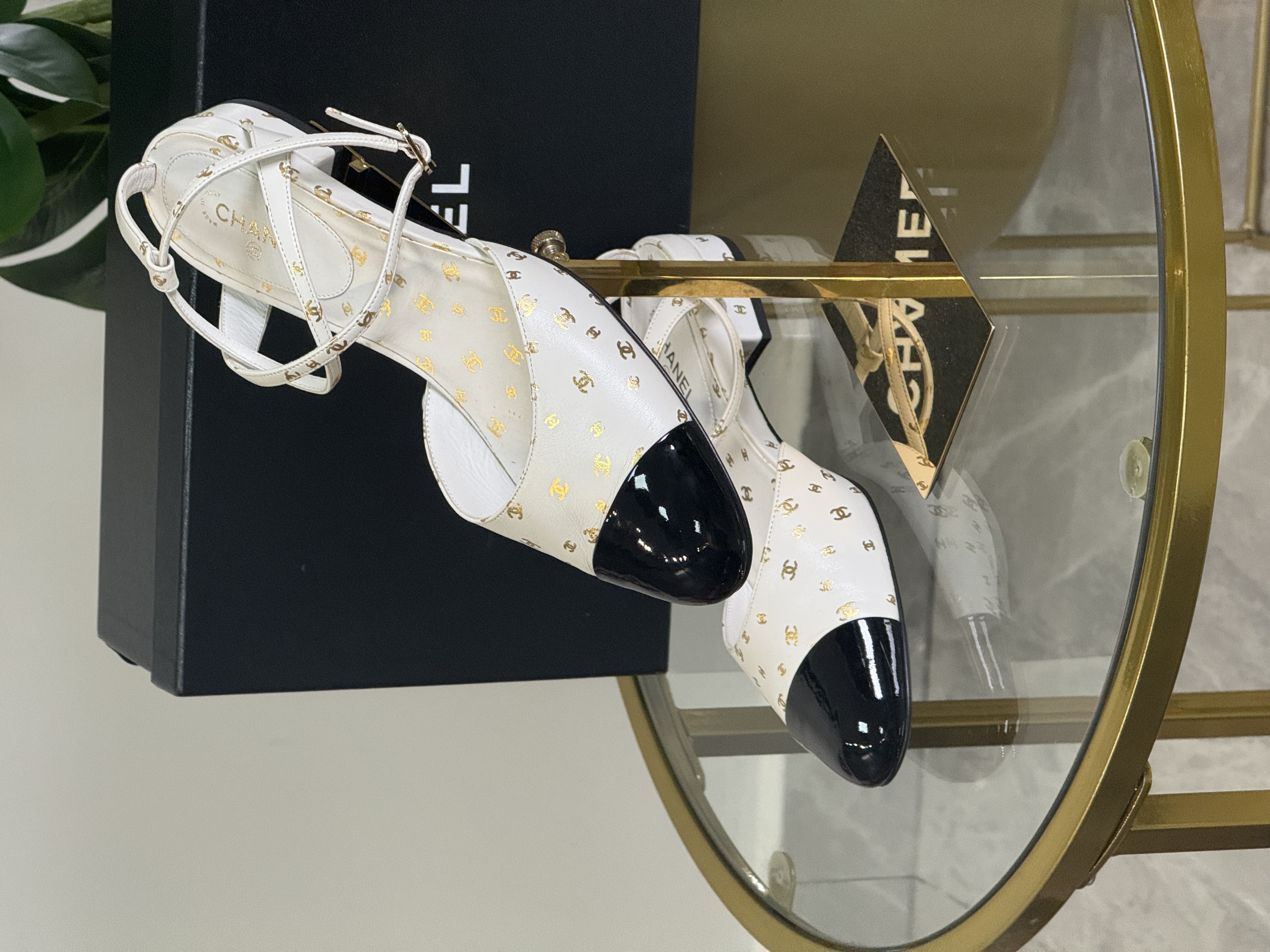 Chanel Sandals Talla 40 (8.5) 