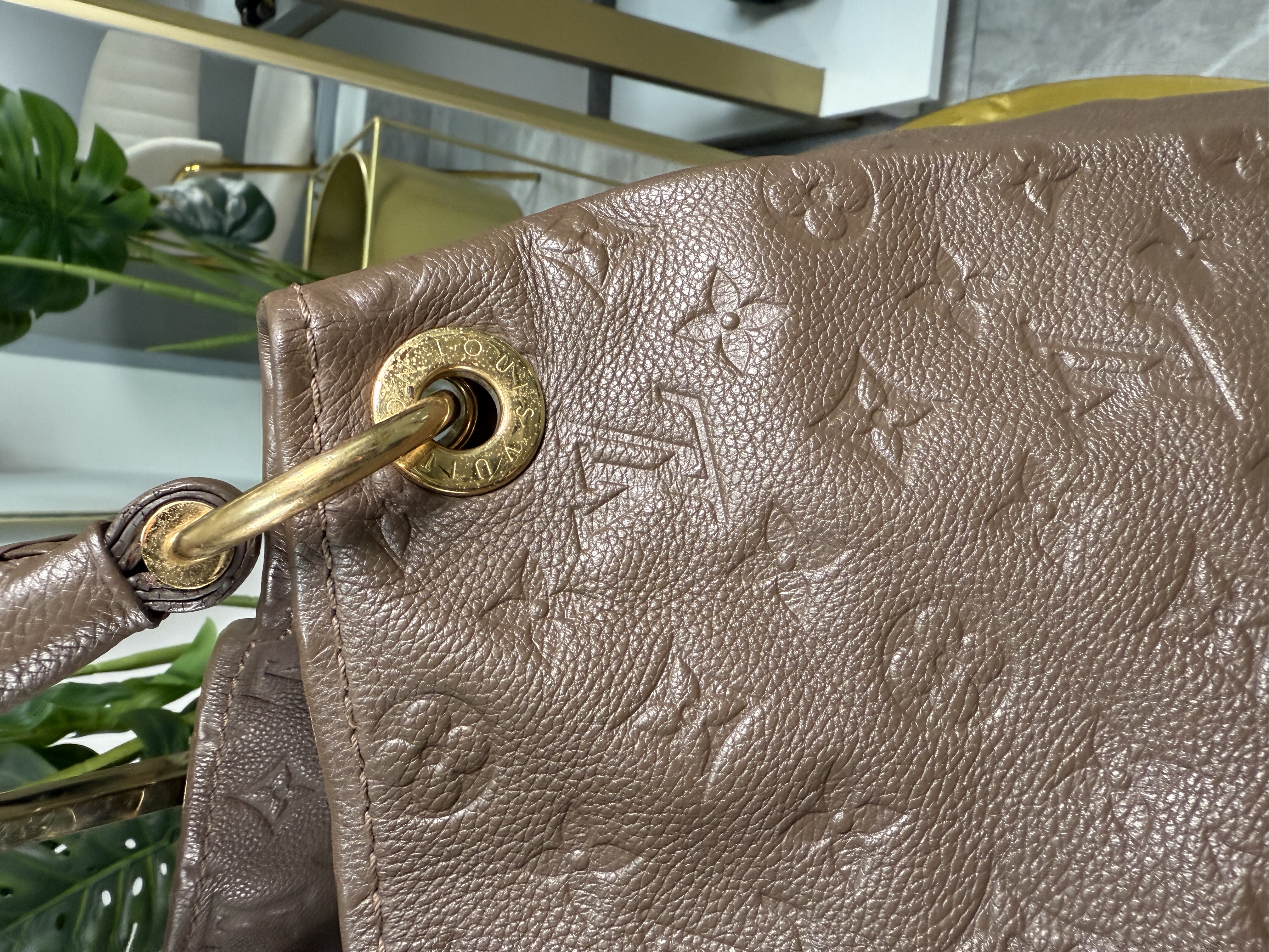 Louis Vuitton Artsy GM Marrón 