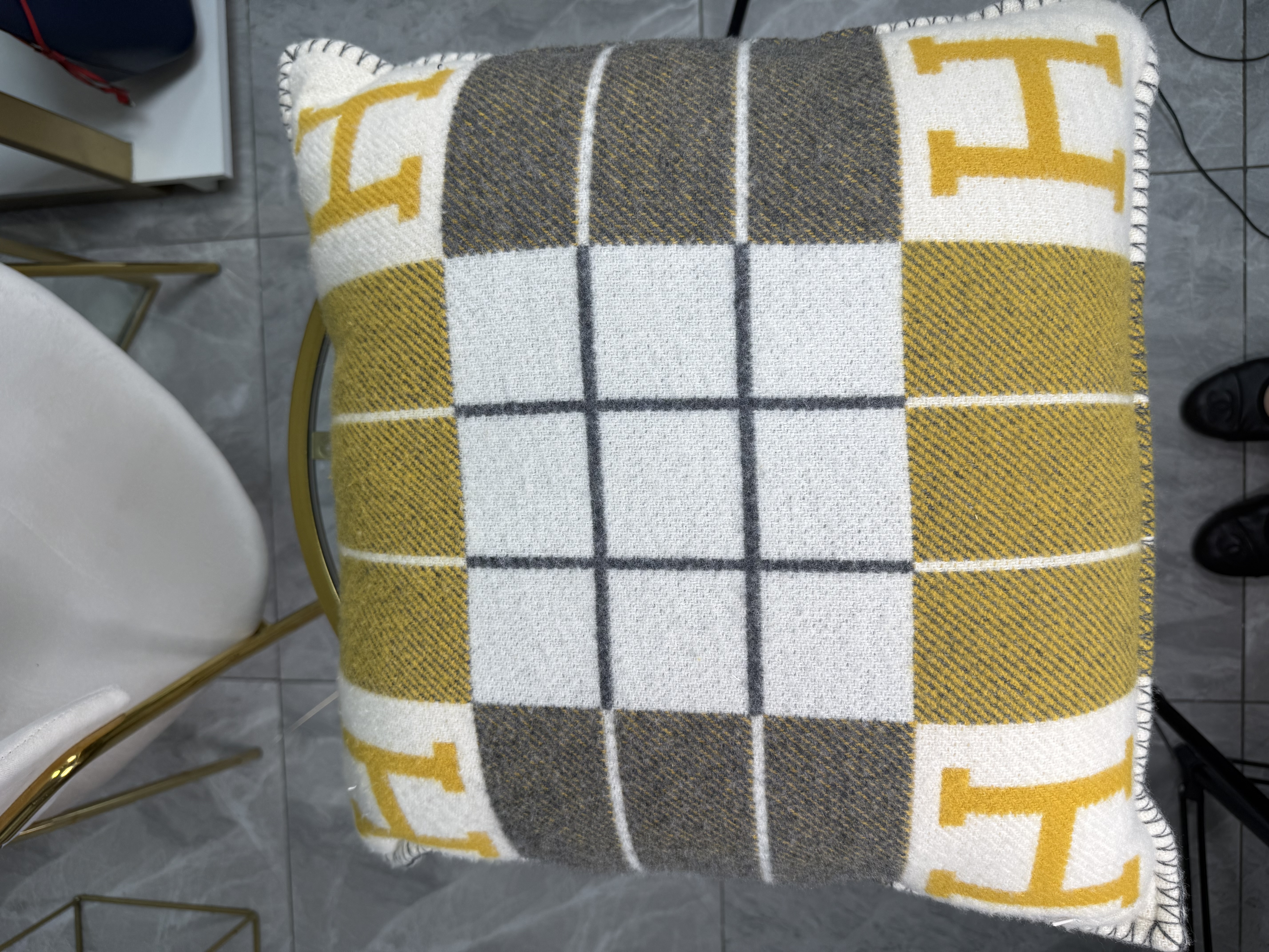 Hermes Throw Pillow (cojín)