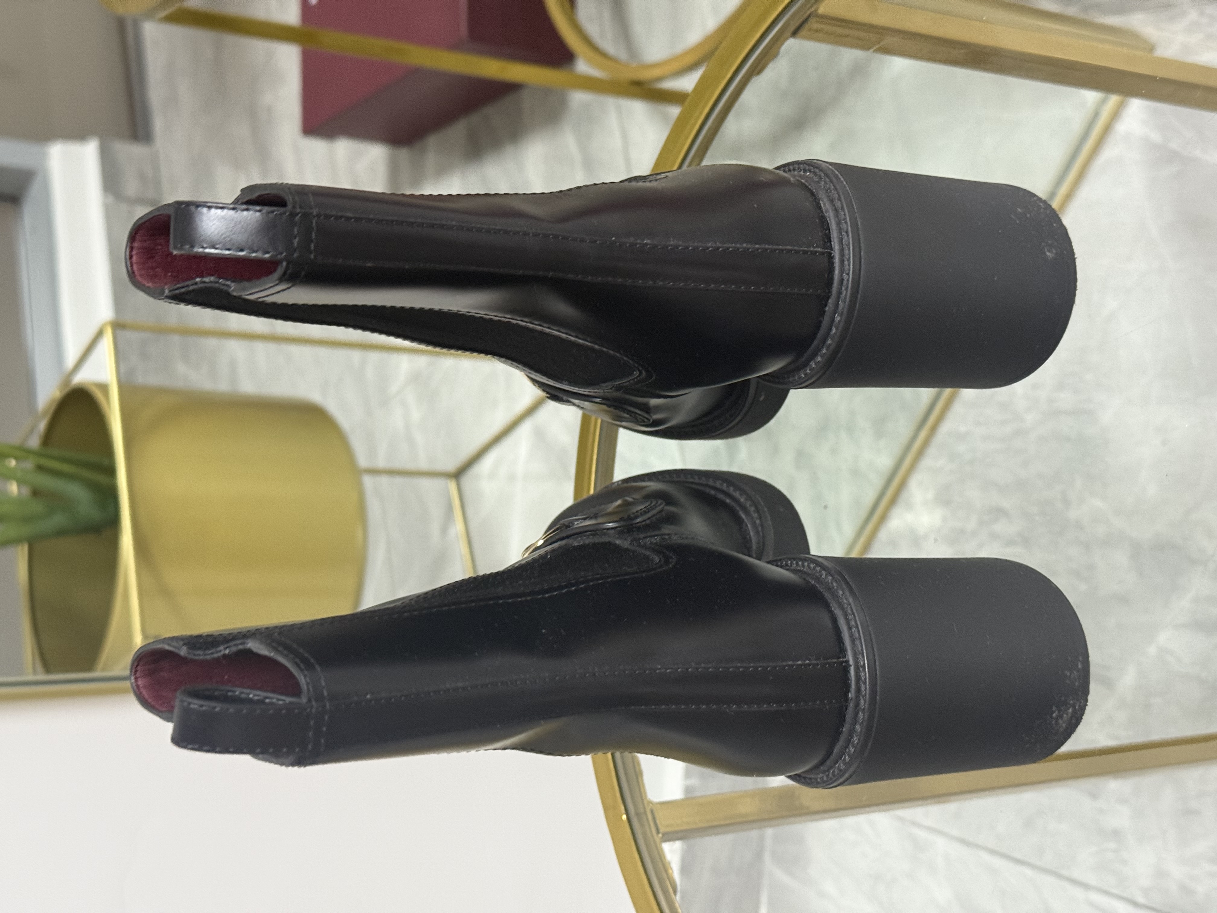 Gucci Boots Talla 38 (7.5/8)