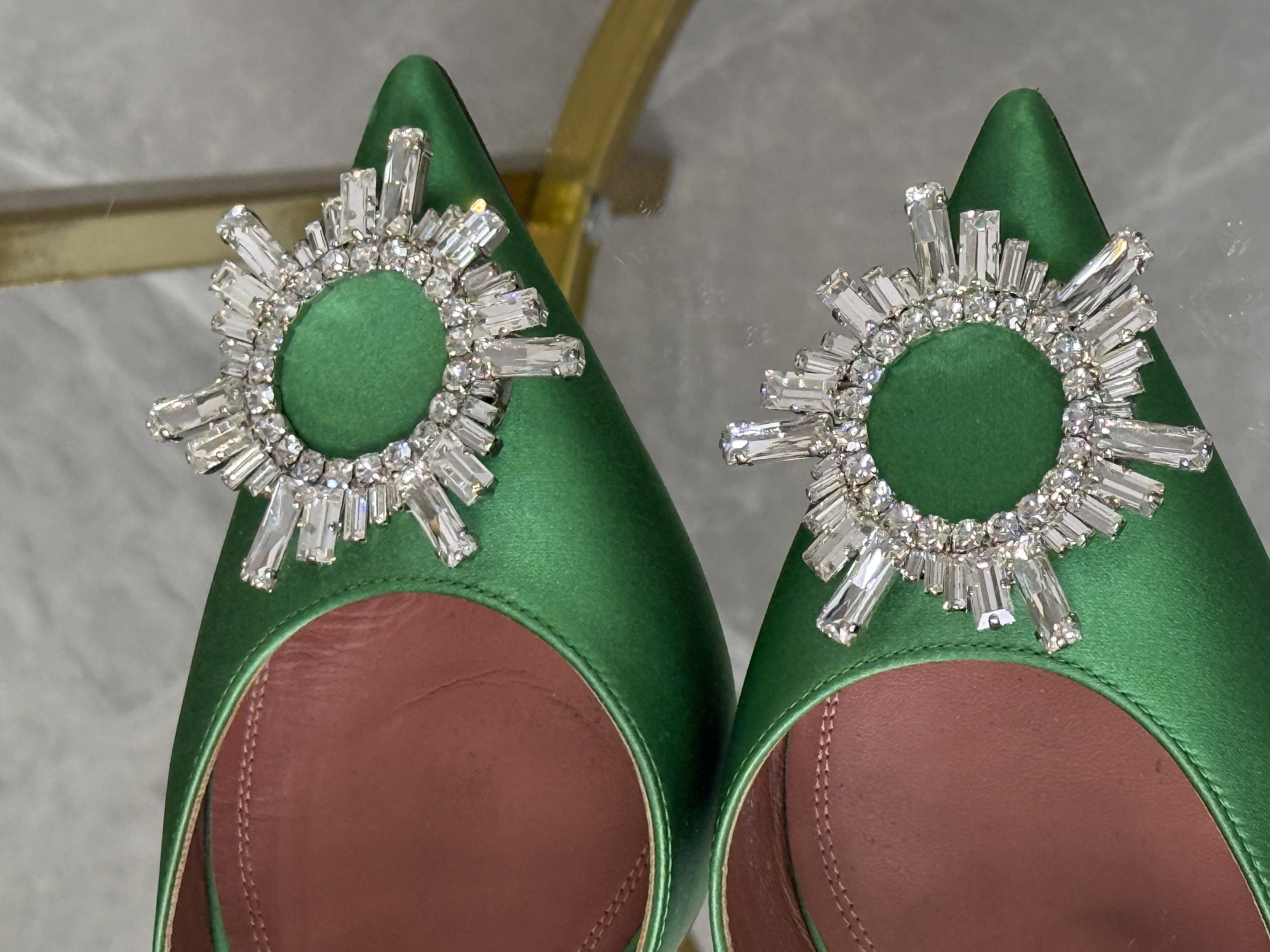 Amina Muaddi Pumps Talla 38 (7/7.5)
