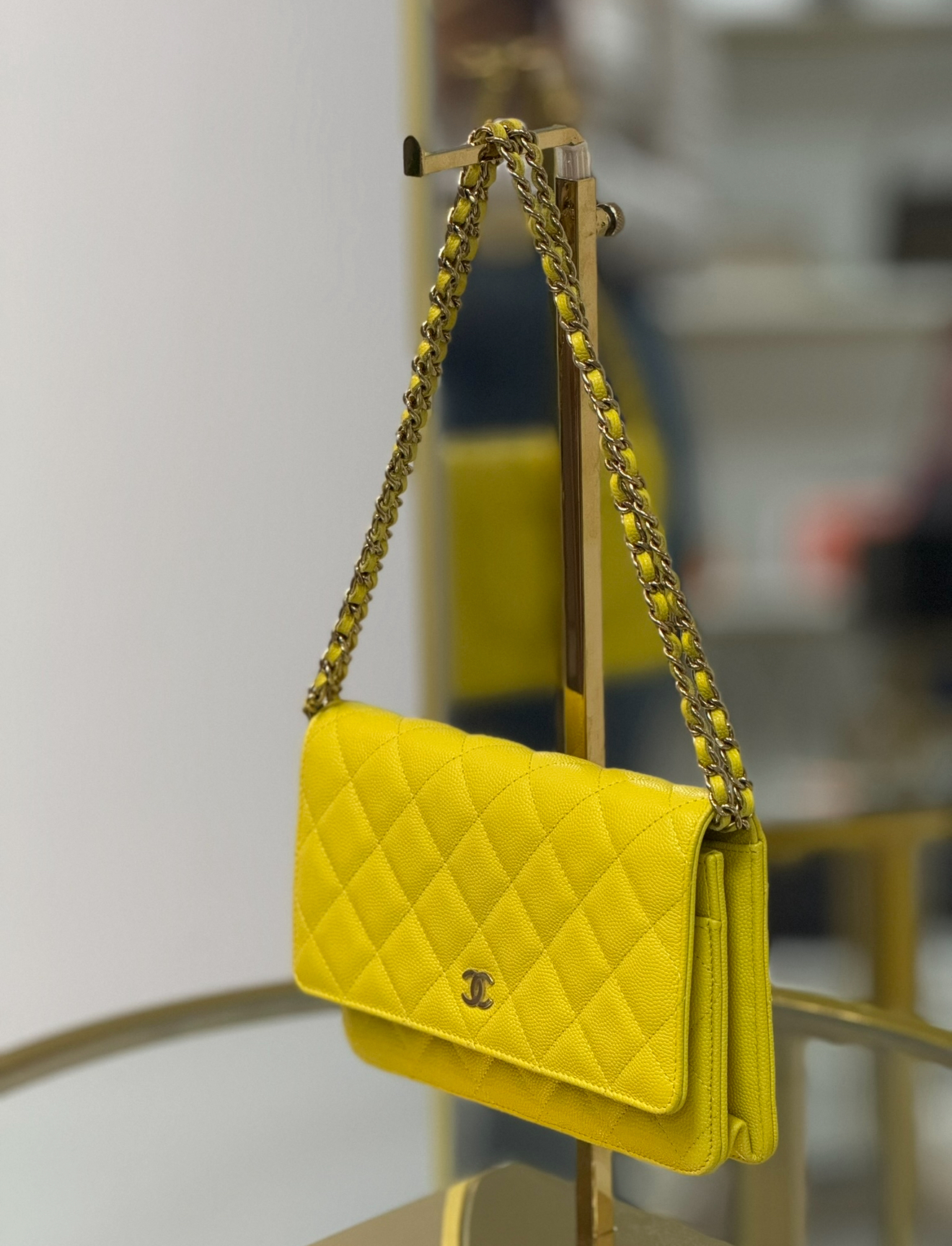 Chanel wallet on chain amarillo 