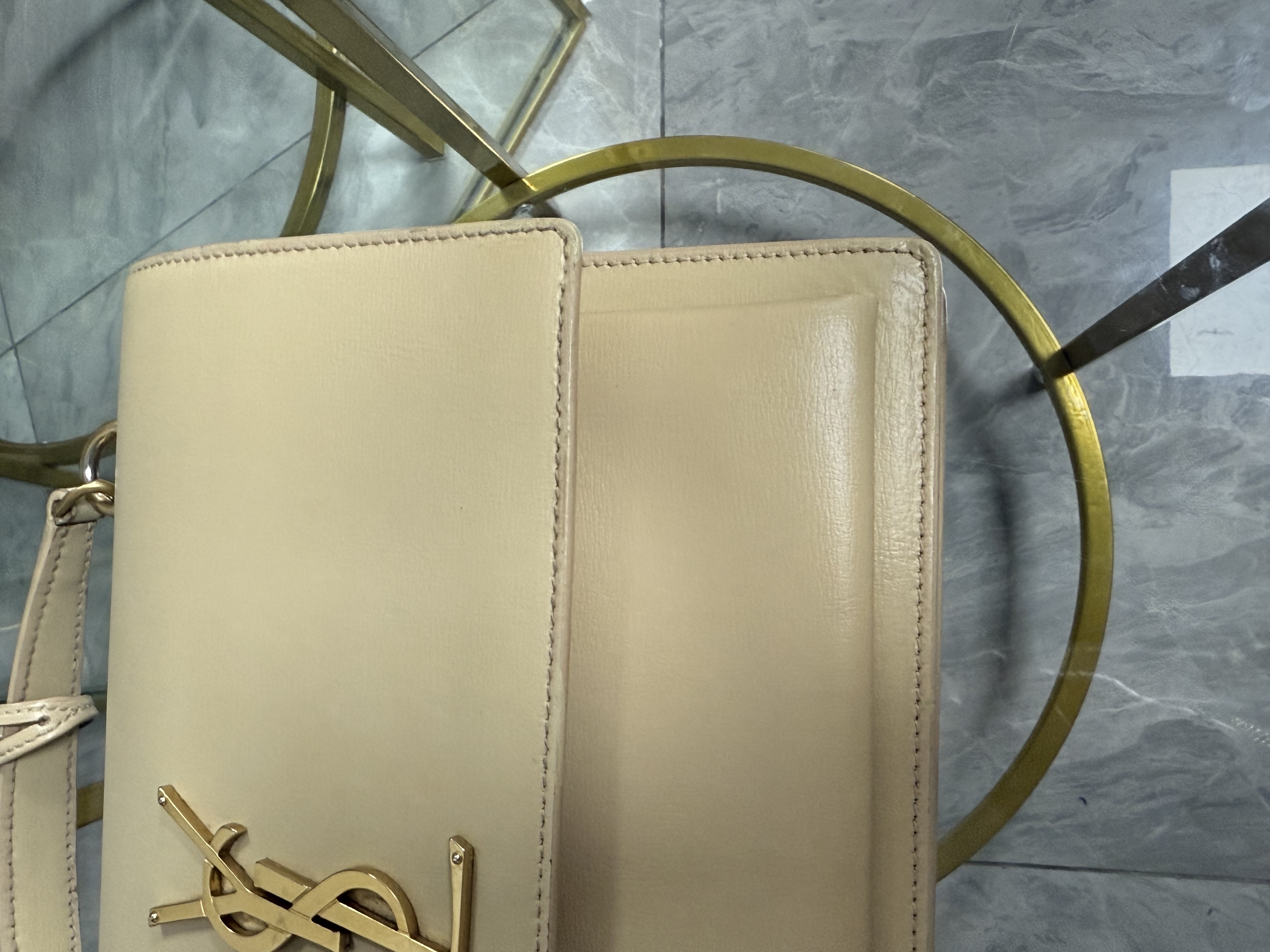 Saint Laurent Crossbody Crema