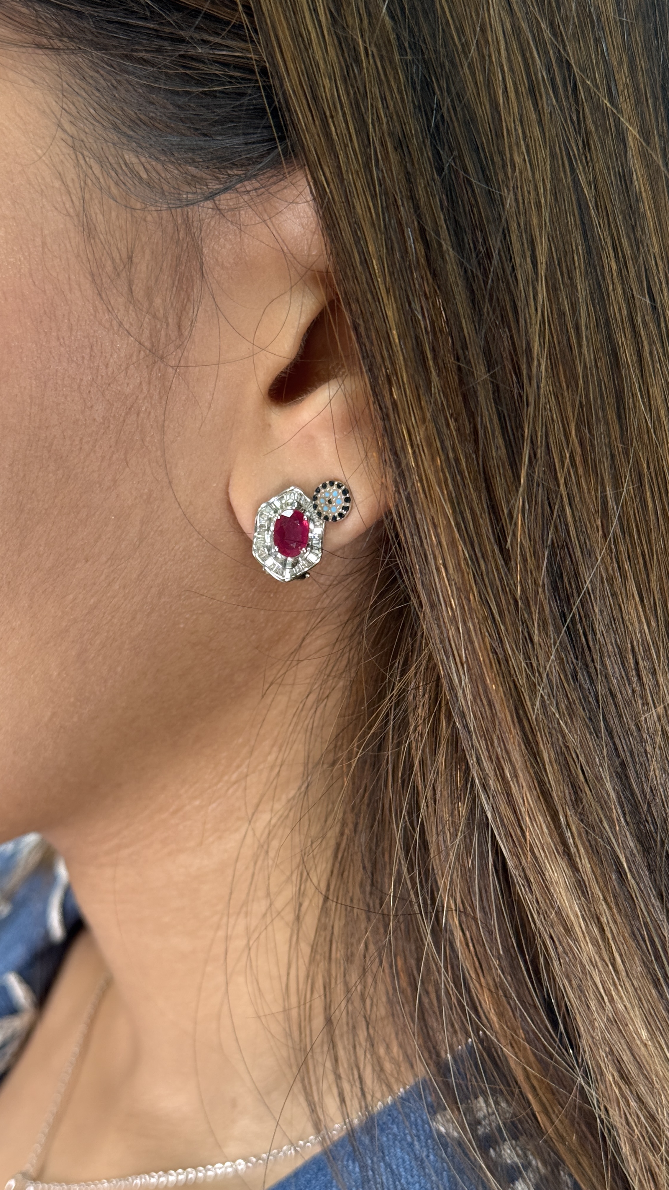 Aretes Oro Blanco 18kt con Rubí (Certificado)