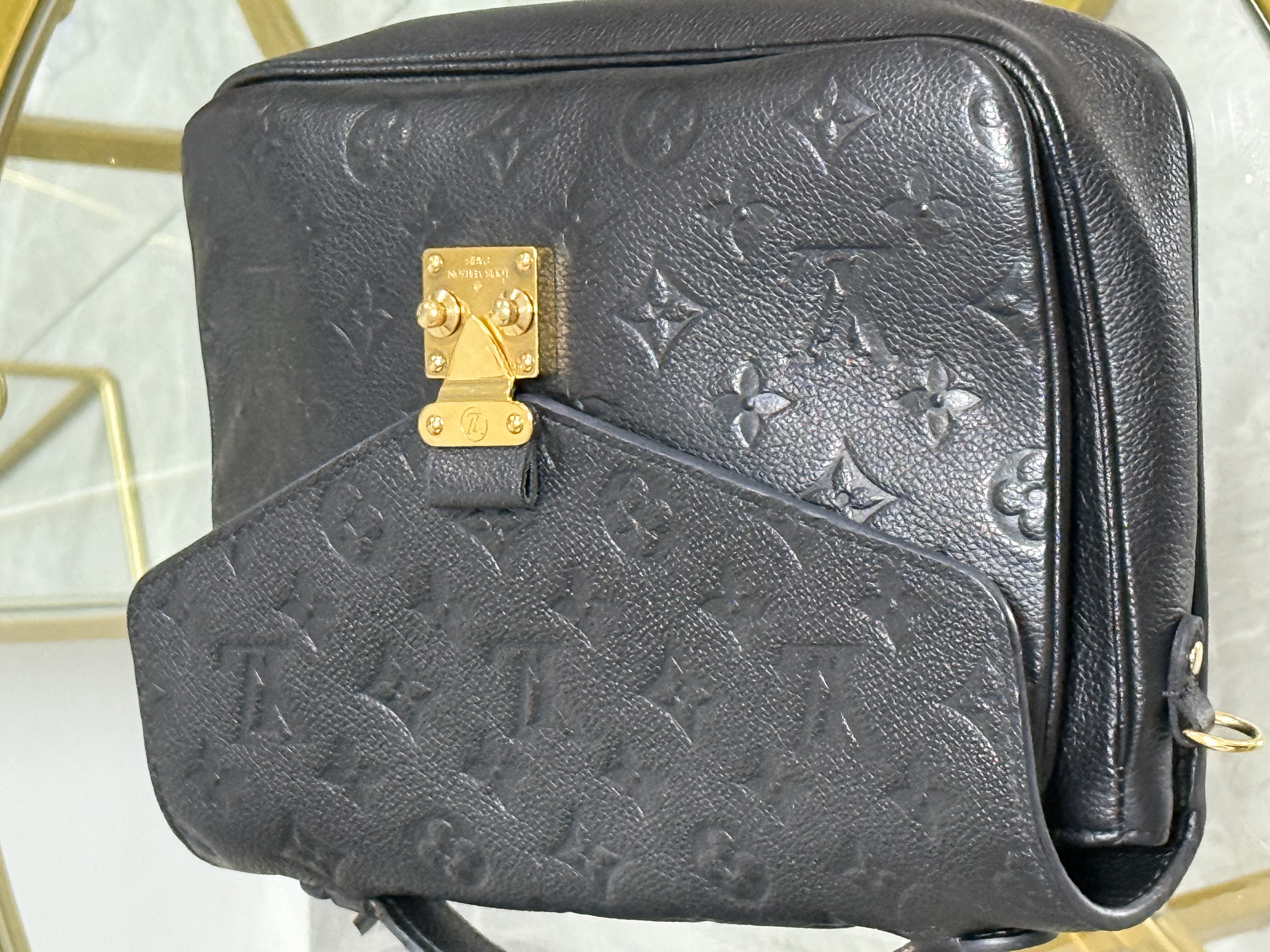 Louis Vuitton POCHETTE Metis