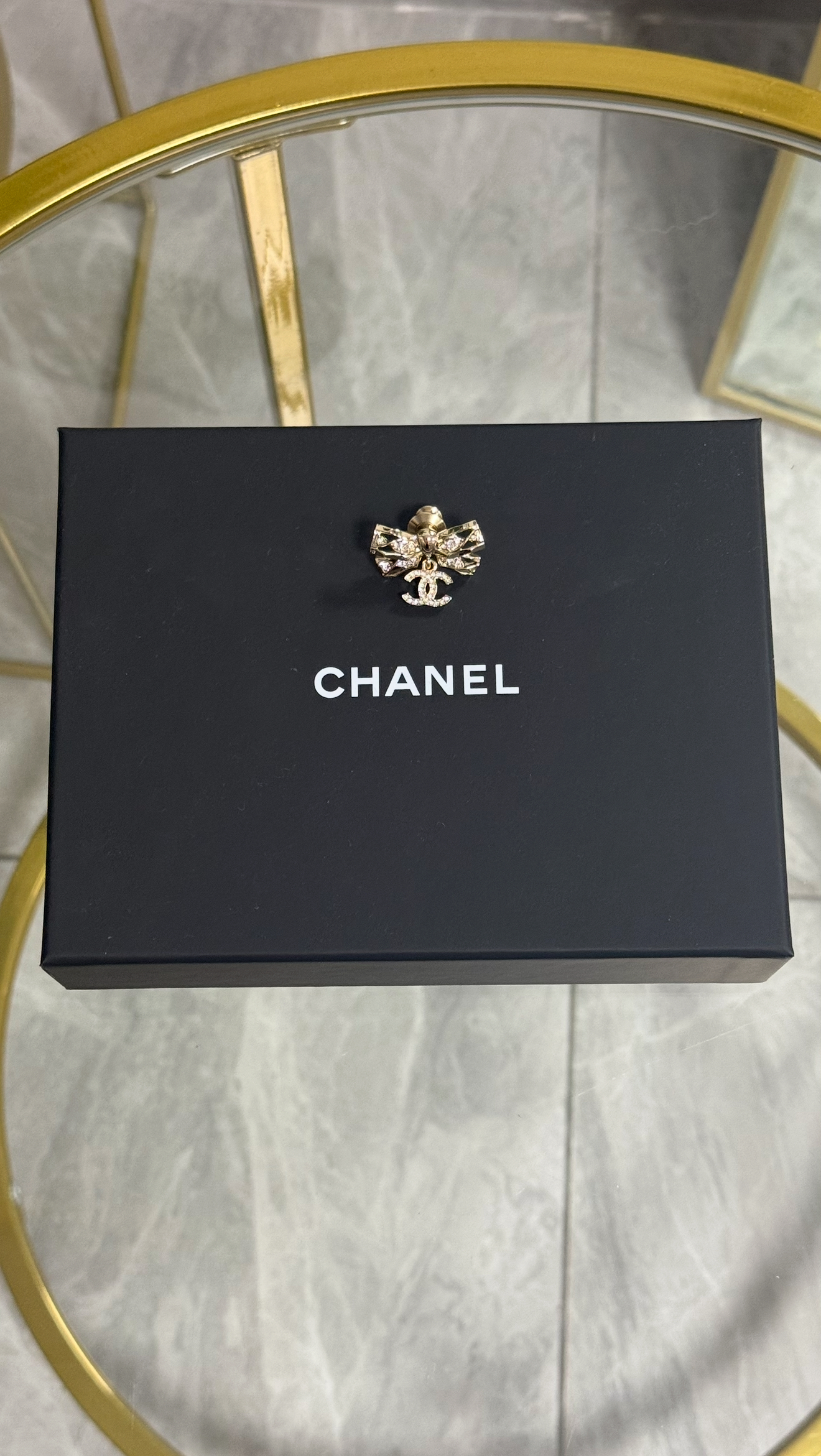 Chanel Prendedor Con Lazo