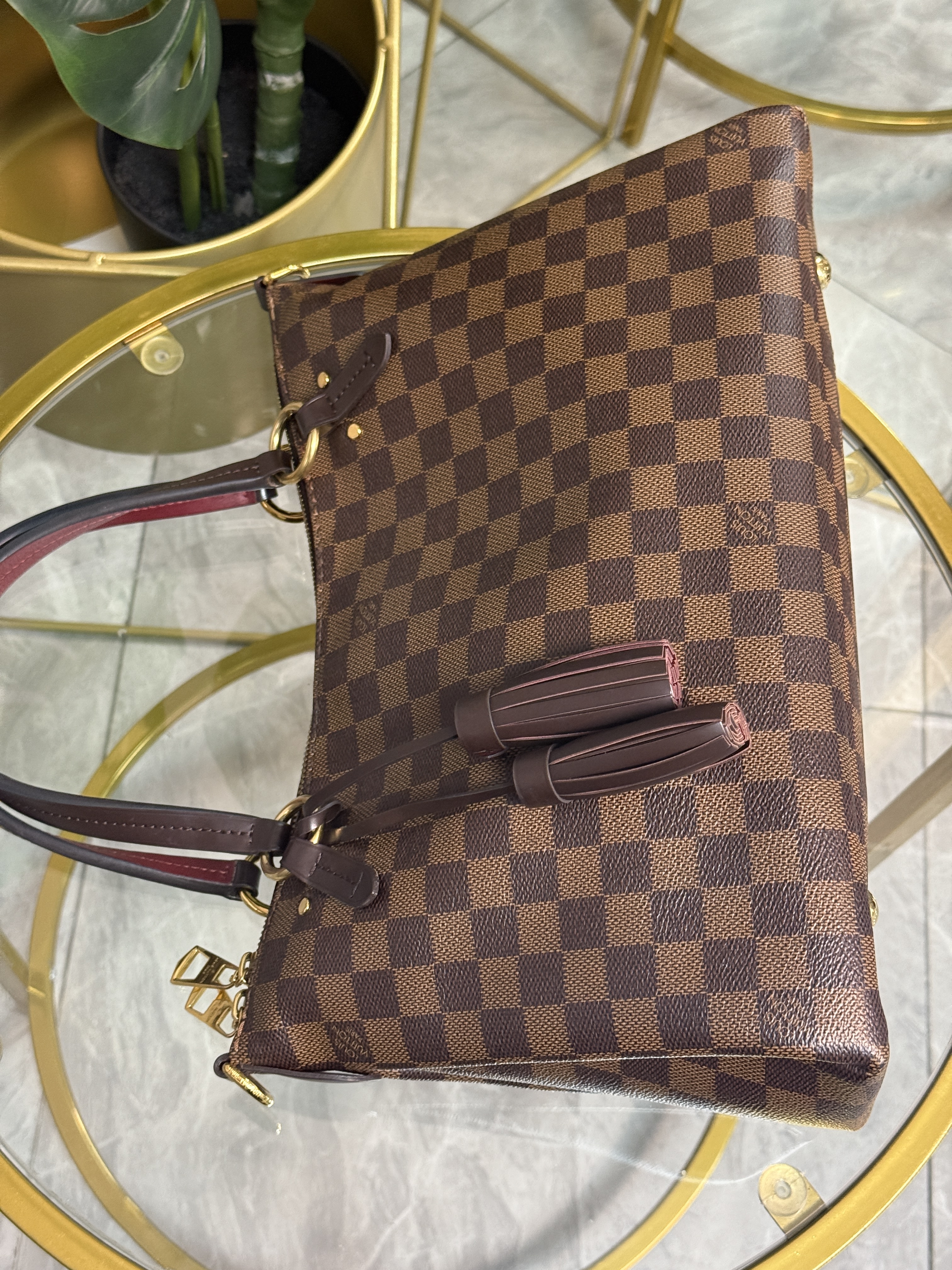 Louis Vuitton Crossbody/Shoulder 