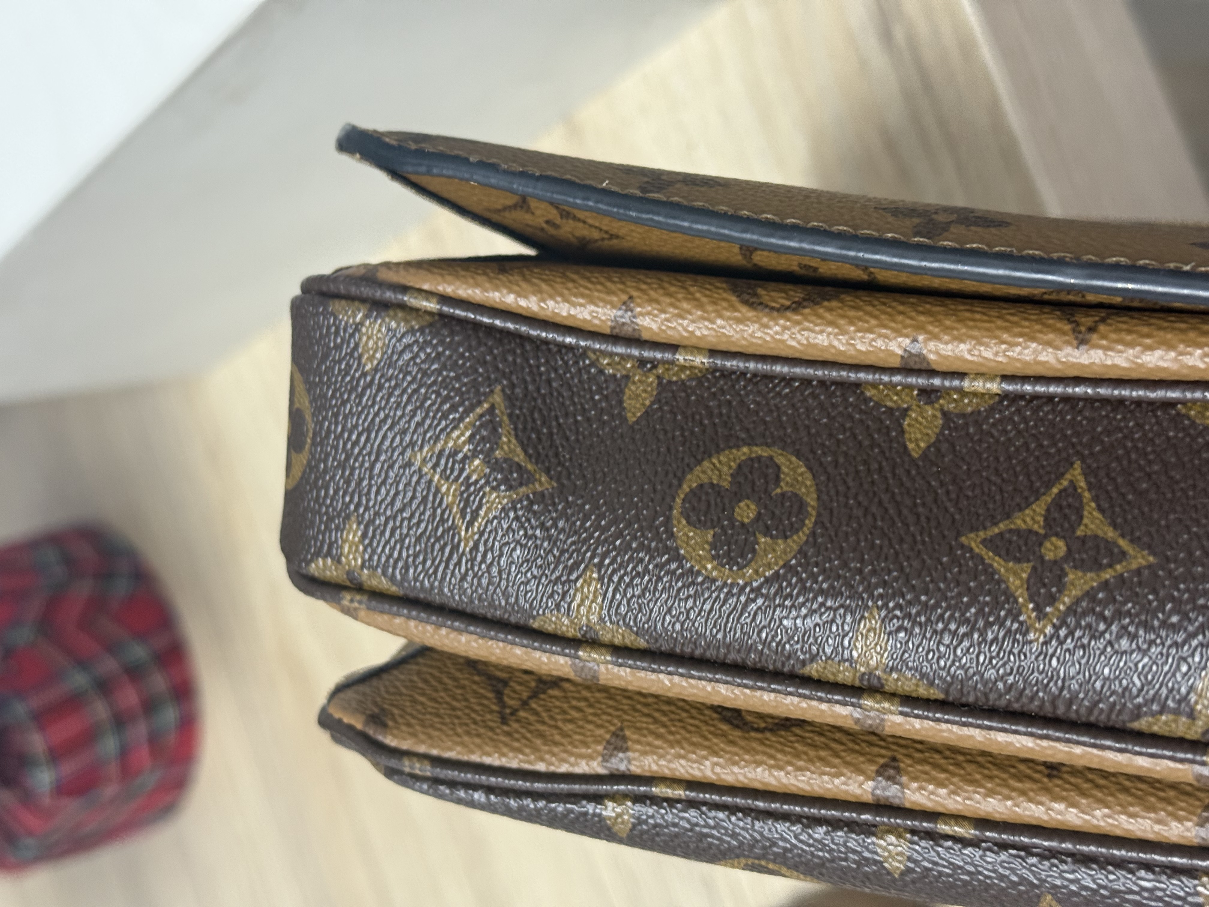 Louis Vuitton POCHETTE Metis Reverse