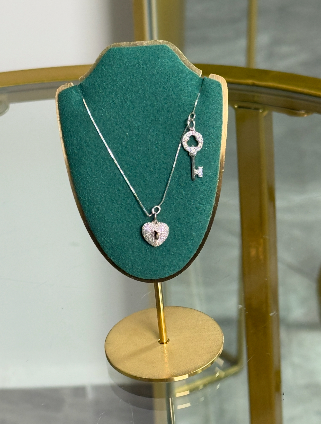 Collar de Oro Blanco 18kt con Diamantes 