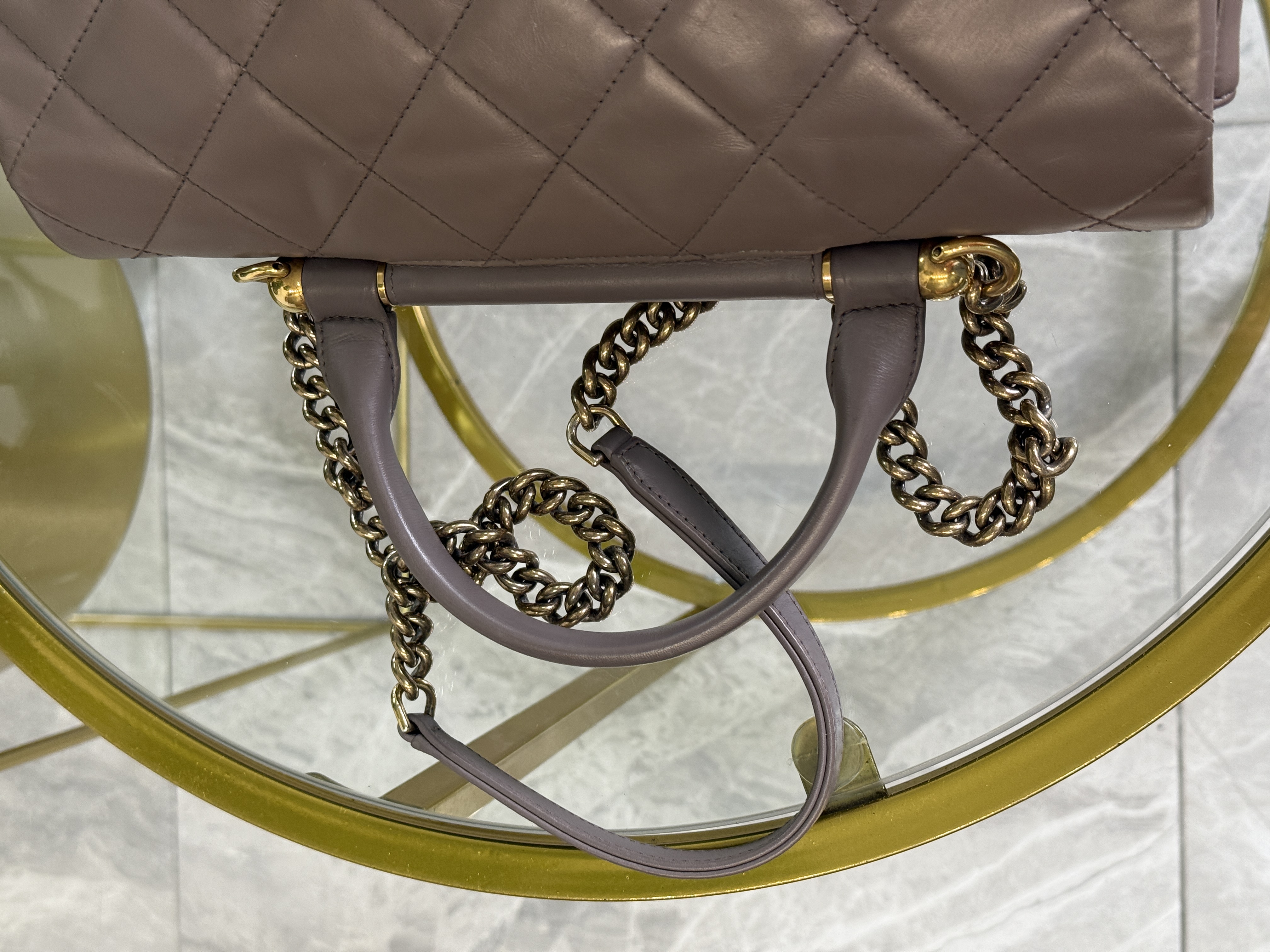 Chanel Asa Corta / Crossbody Taupe