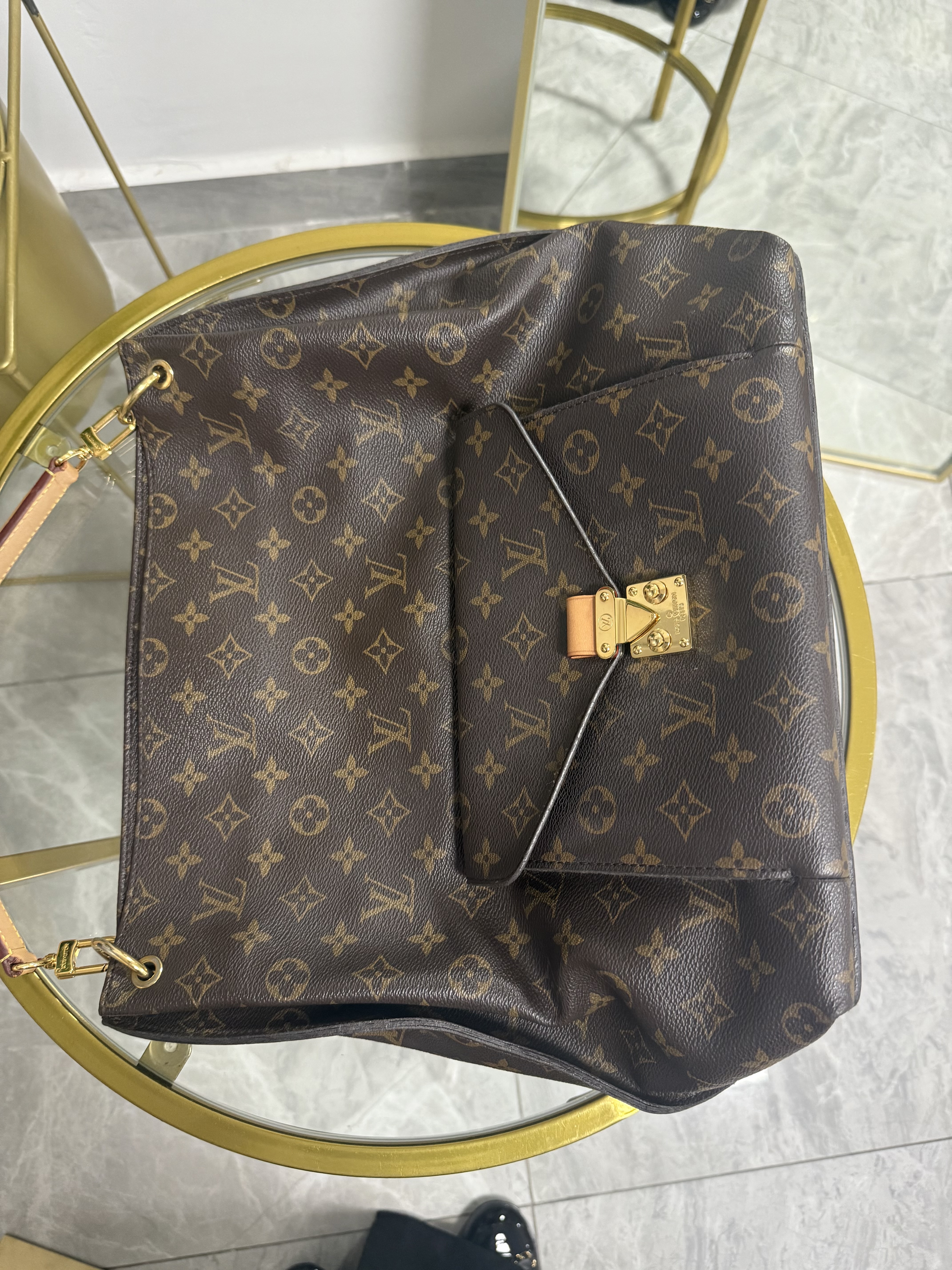 Louus Vuitton Metis 