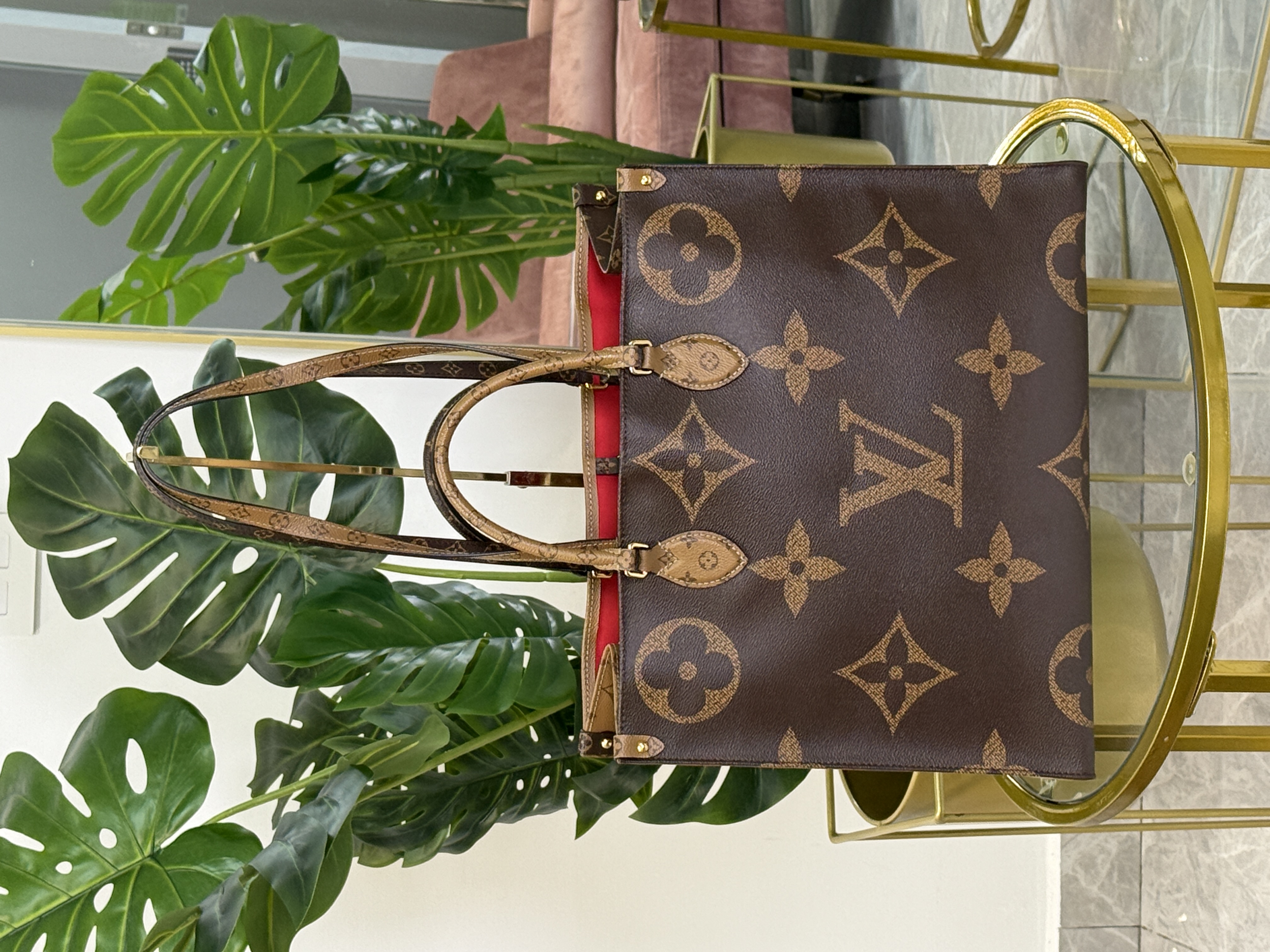 Louis Vuitton On The Go GM
