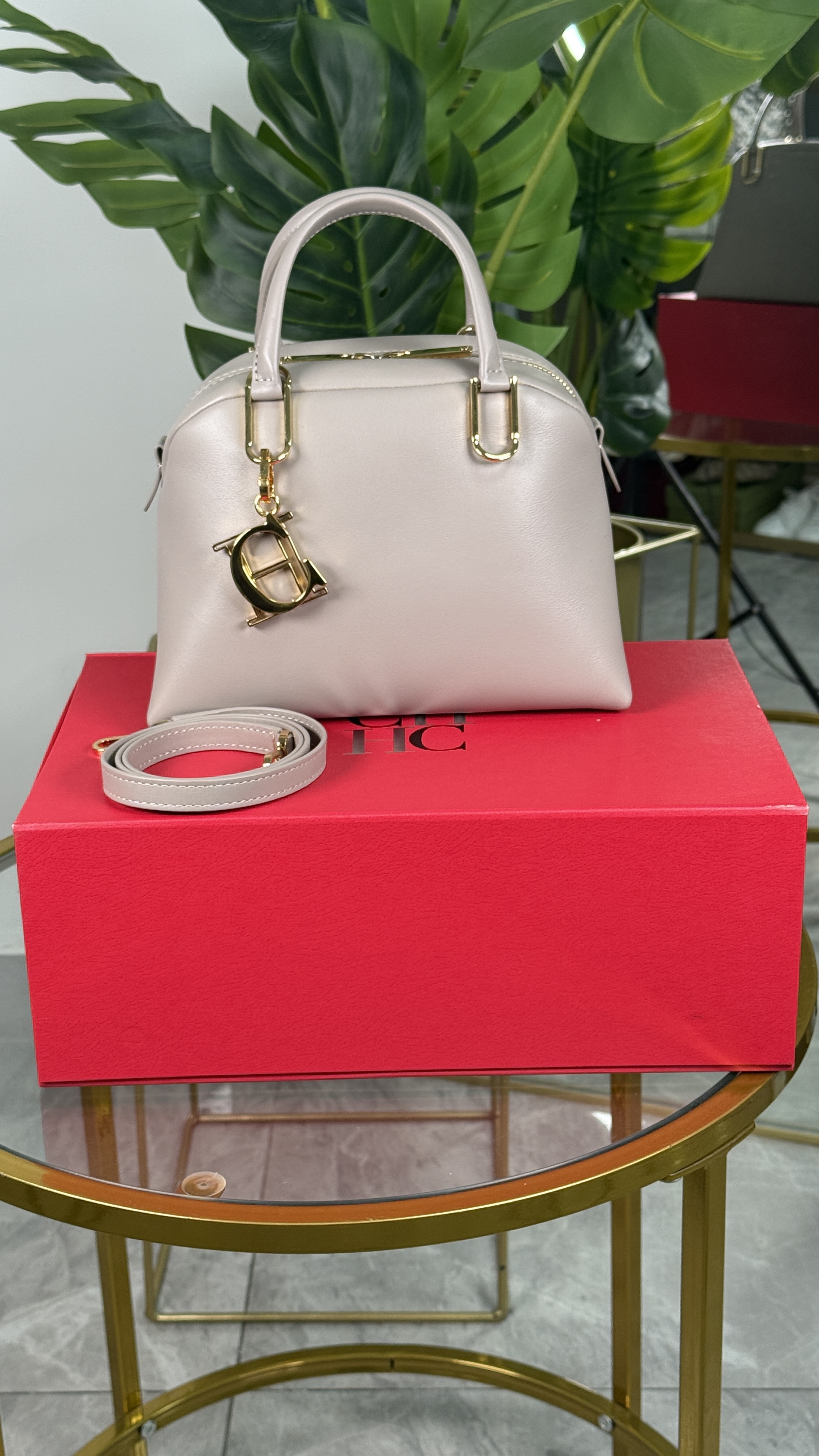 Carolina Herrera Sin Uso