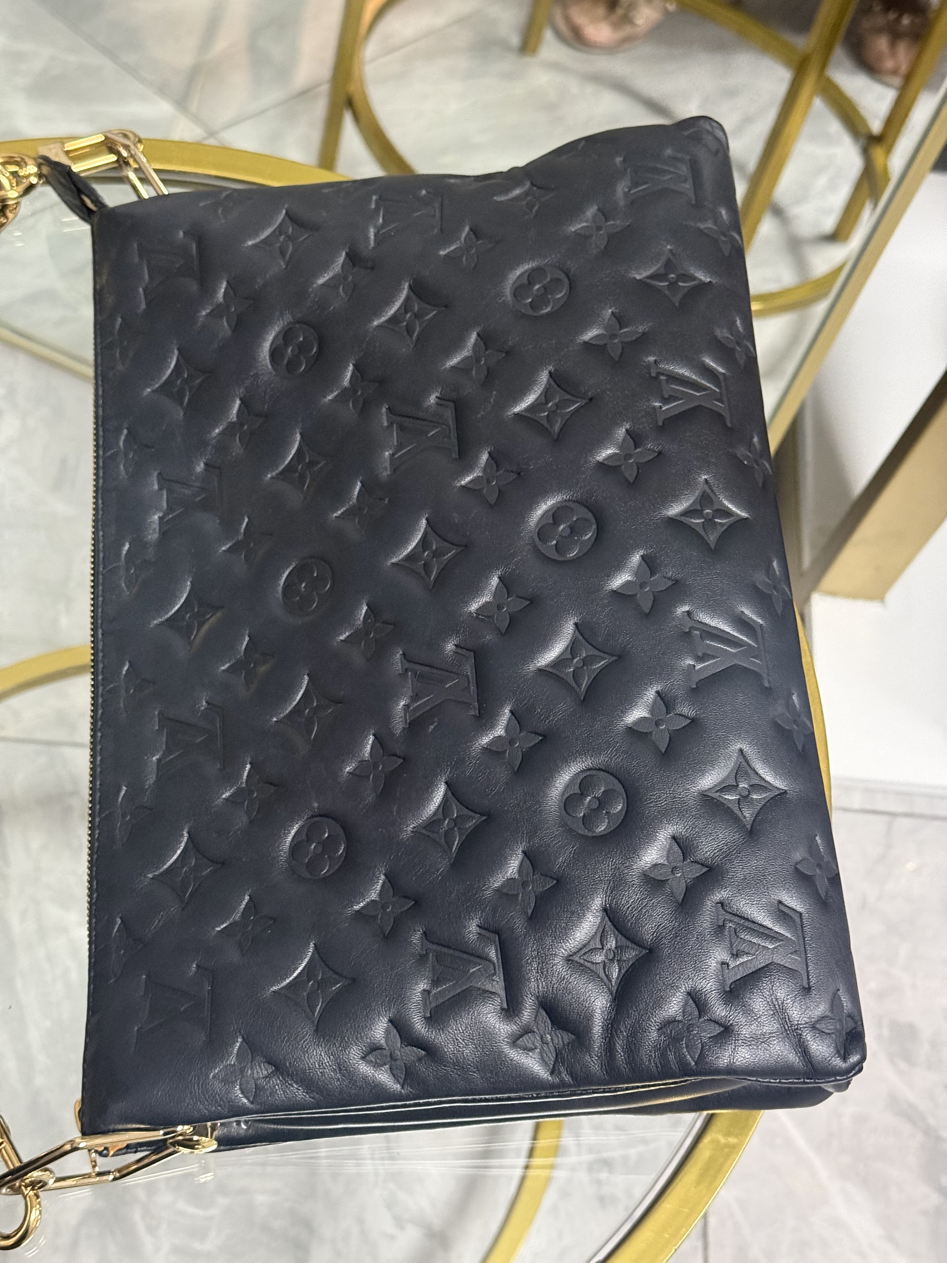 Louis Vuitton COUSSIN MM Negro  