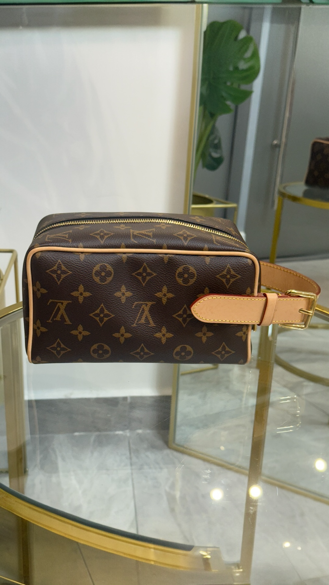 Louis Vuitton Locker