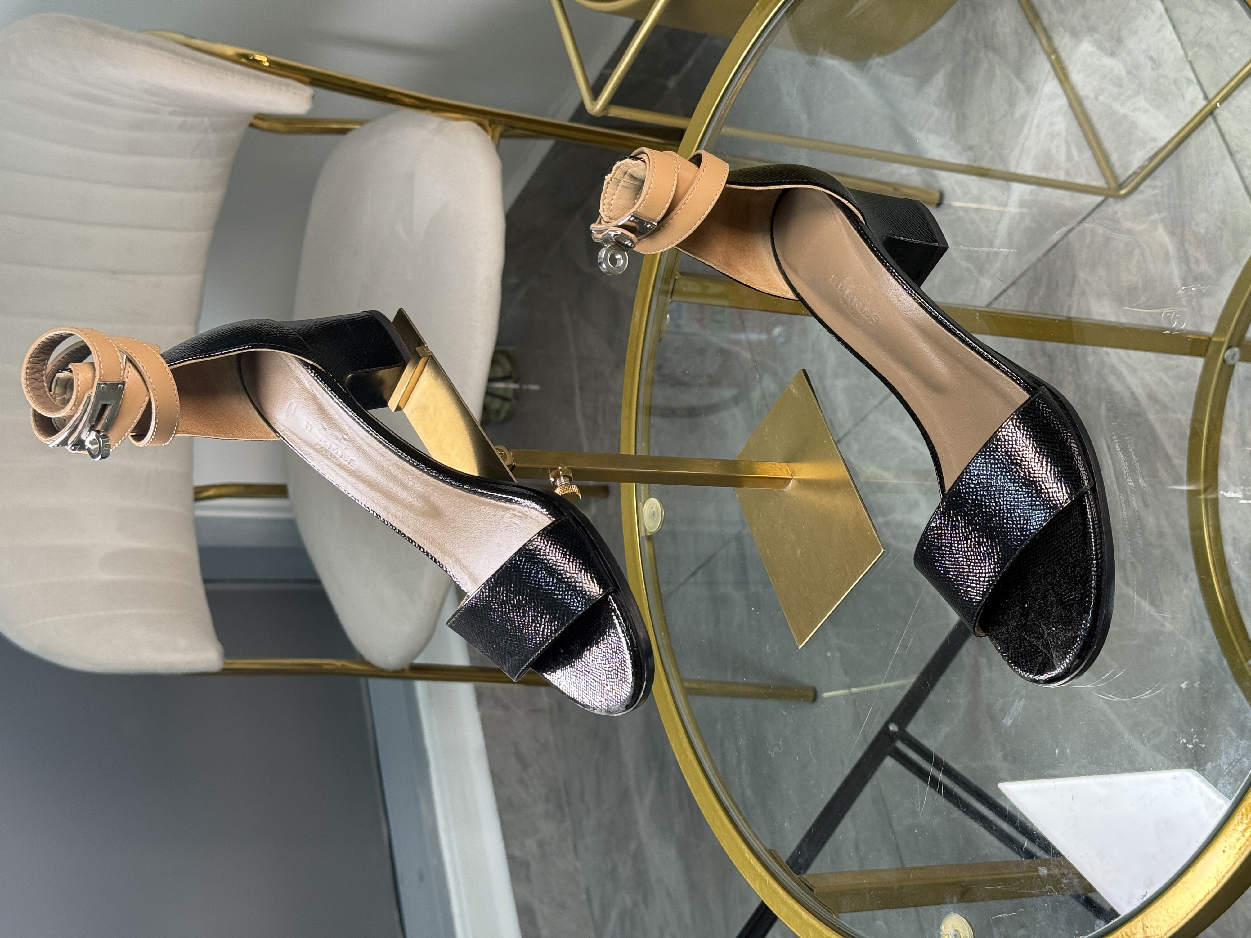Hermes Sandals Talla 37 (6/6.5)