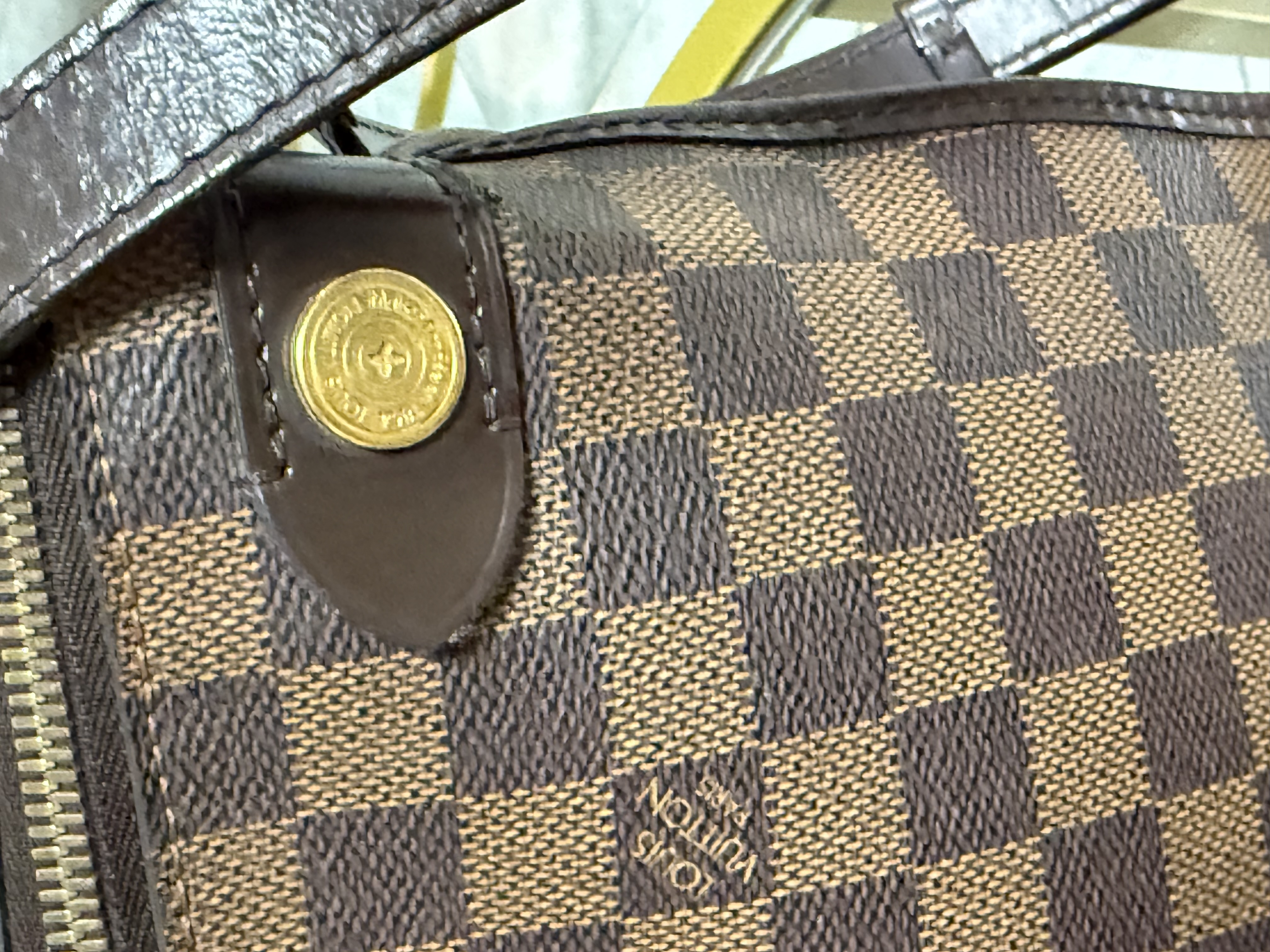 Louis Vuitton Crossbody Bag 