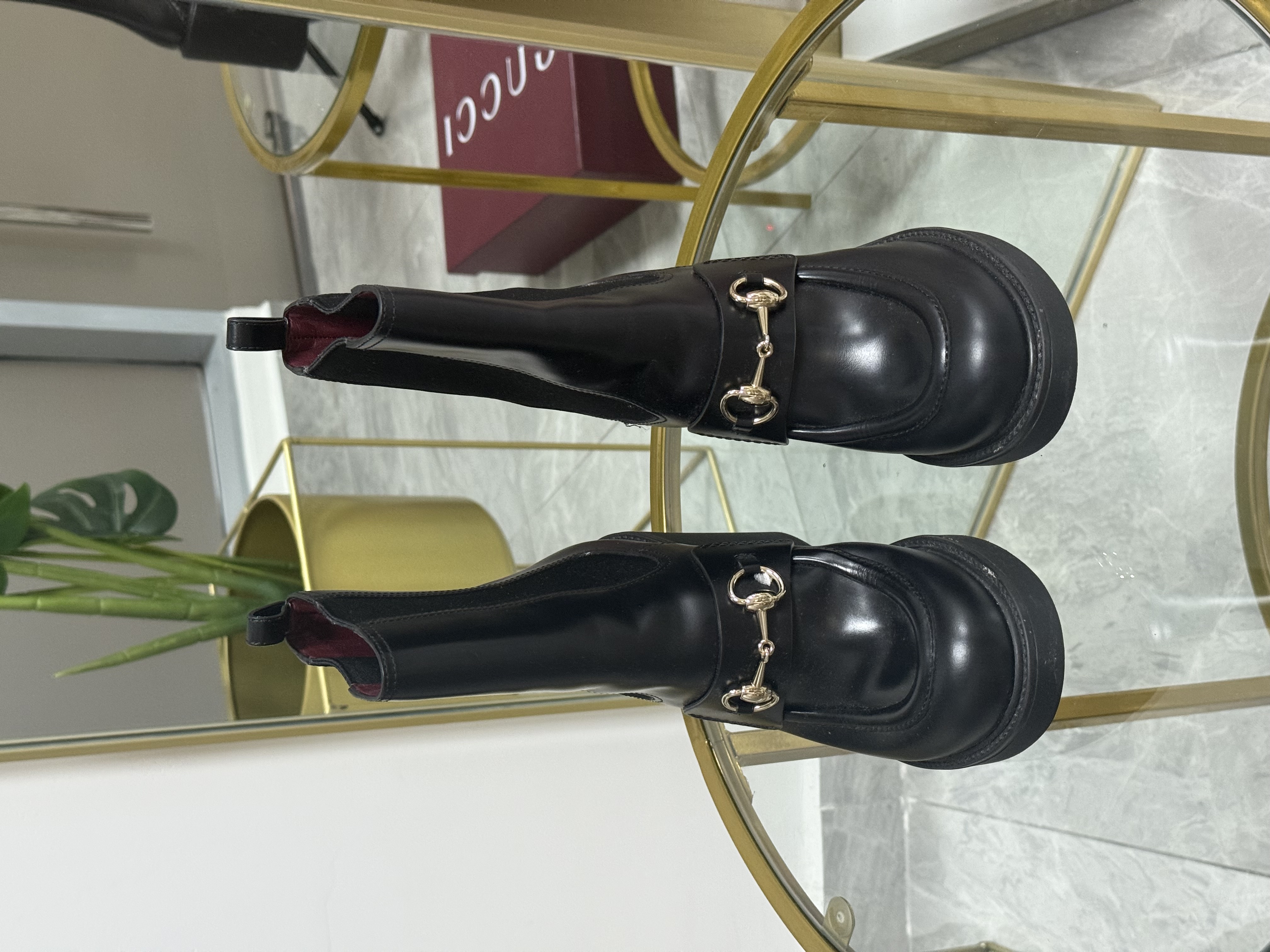 Gucci Boots Talla 38 (7.5/8)