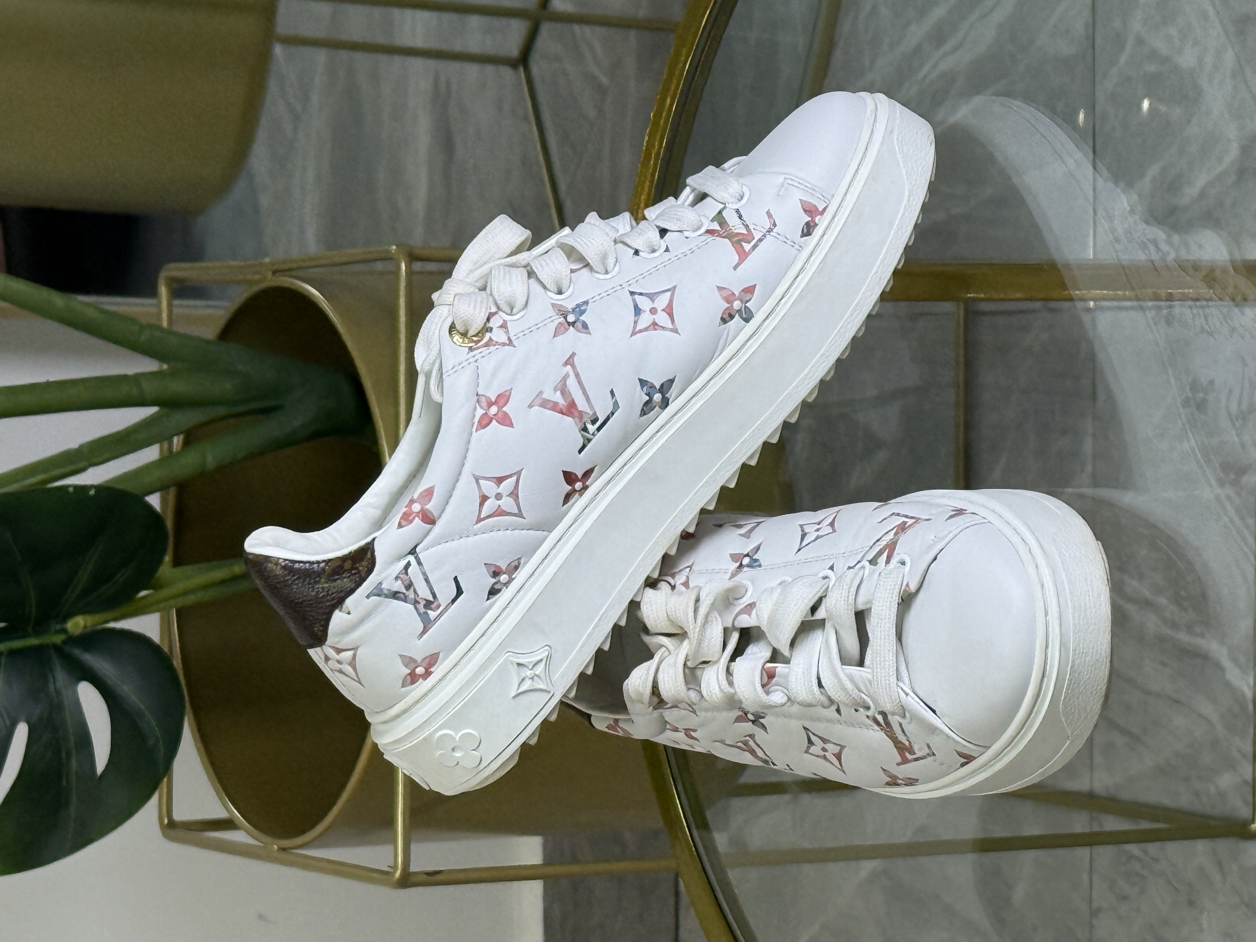 Louis Vuitton Sneakers Talla 39 (8.5)
