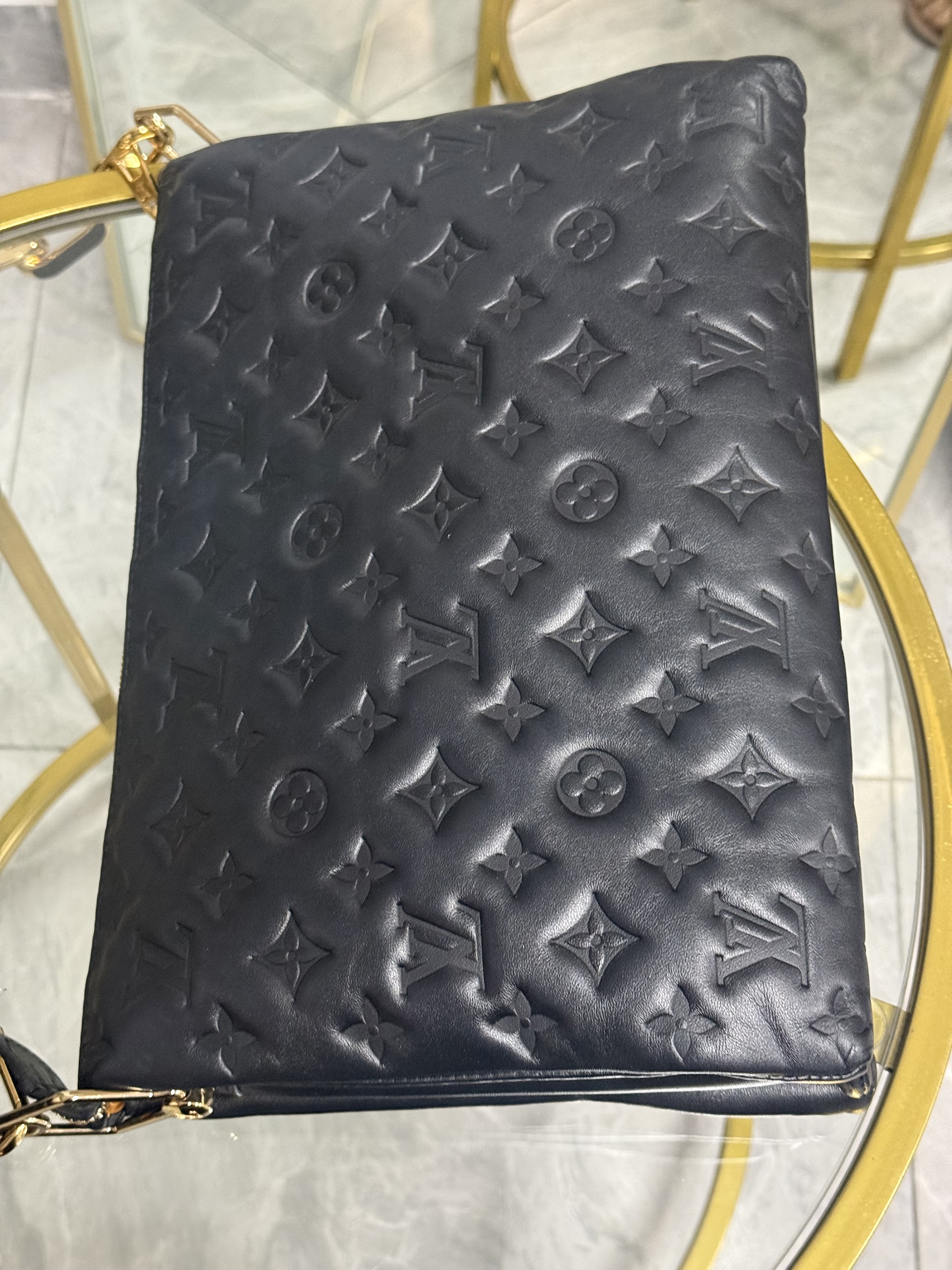 Louis Vuitton COUSSIN MM Negro  