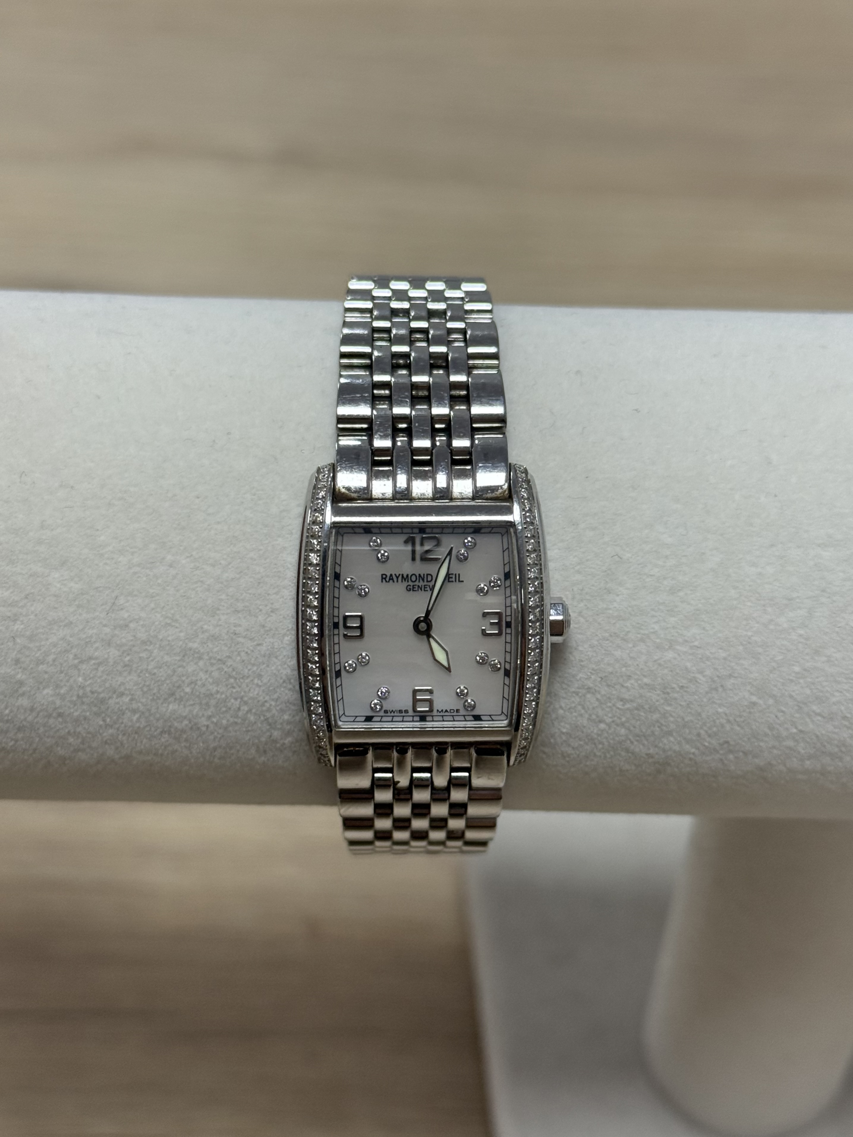 Raymond Weil Dama Acero de Madreperla y Brillantes