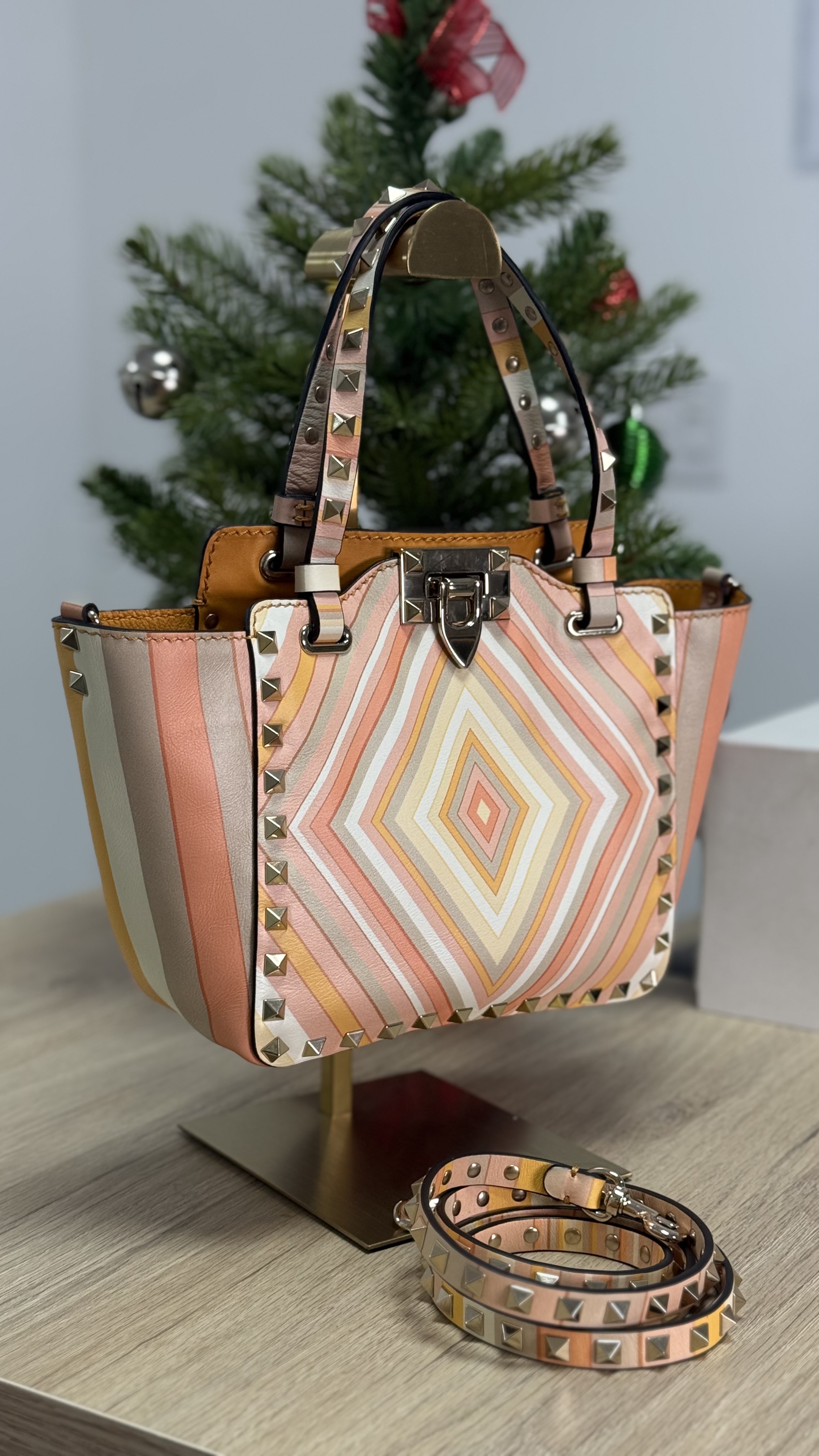 Valentino Roctstuds Crossbody 