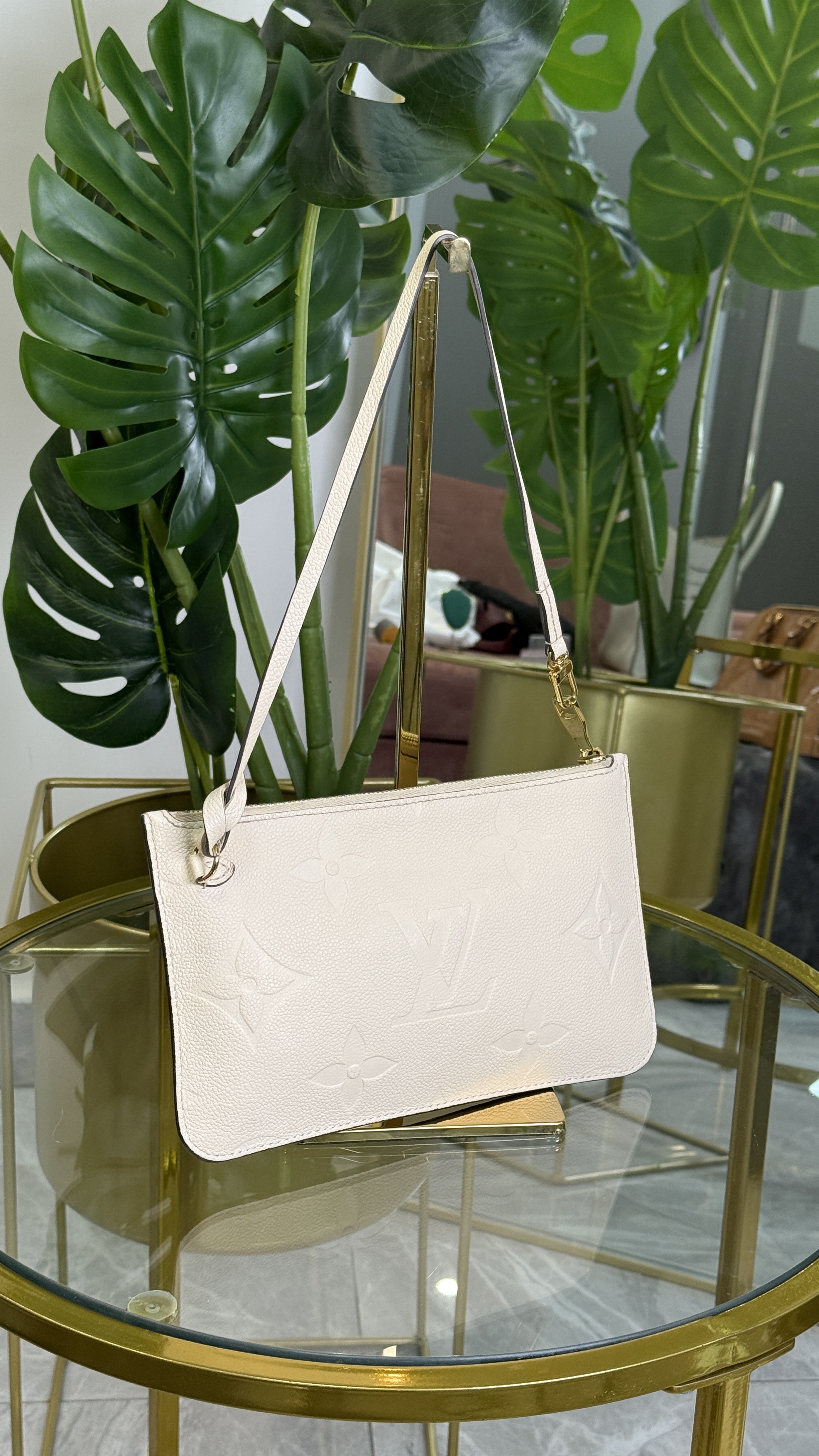 Louis Vuitton Neverfull MM Empreinte Crema